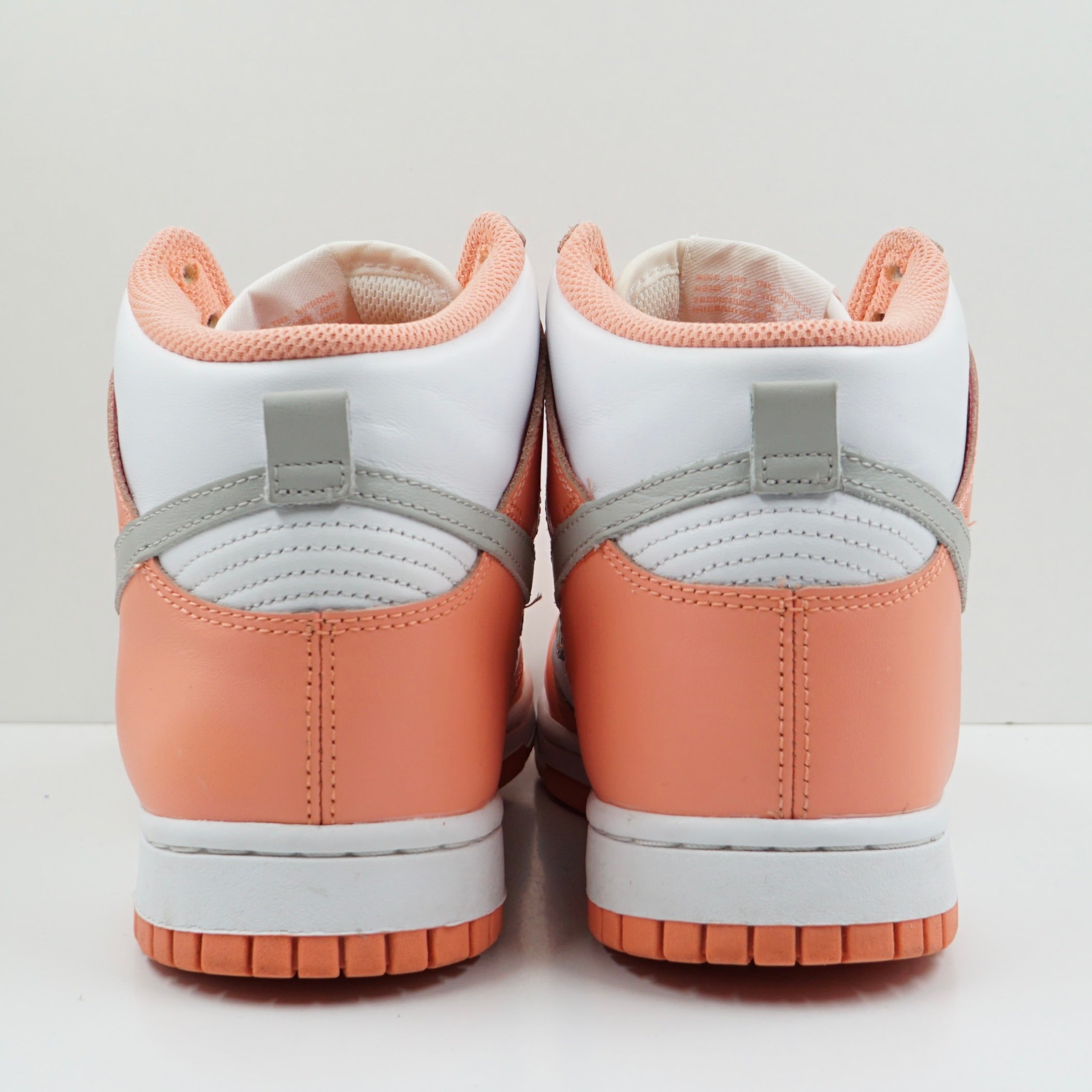 Nike Dunk High Salmon (W)