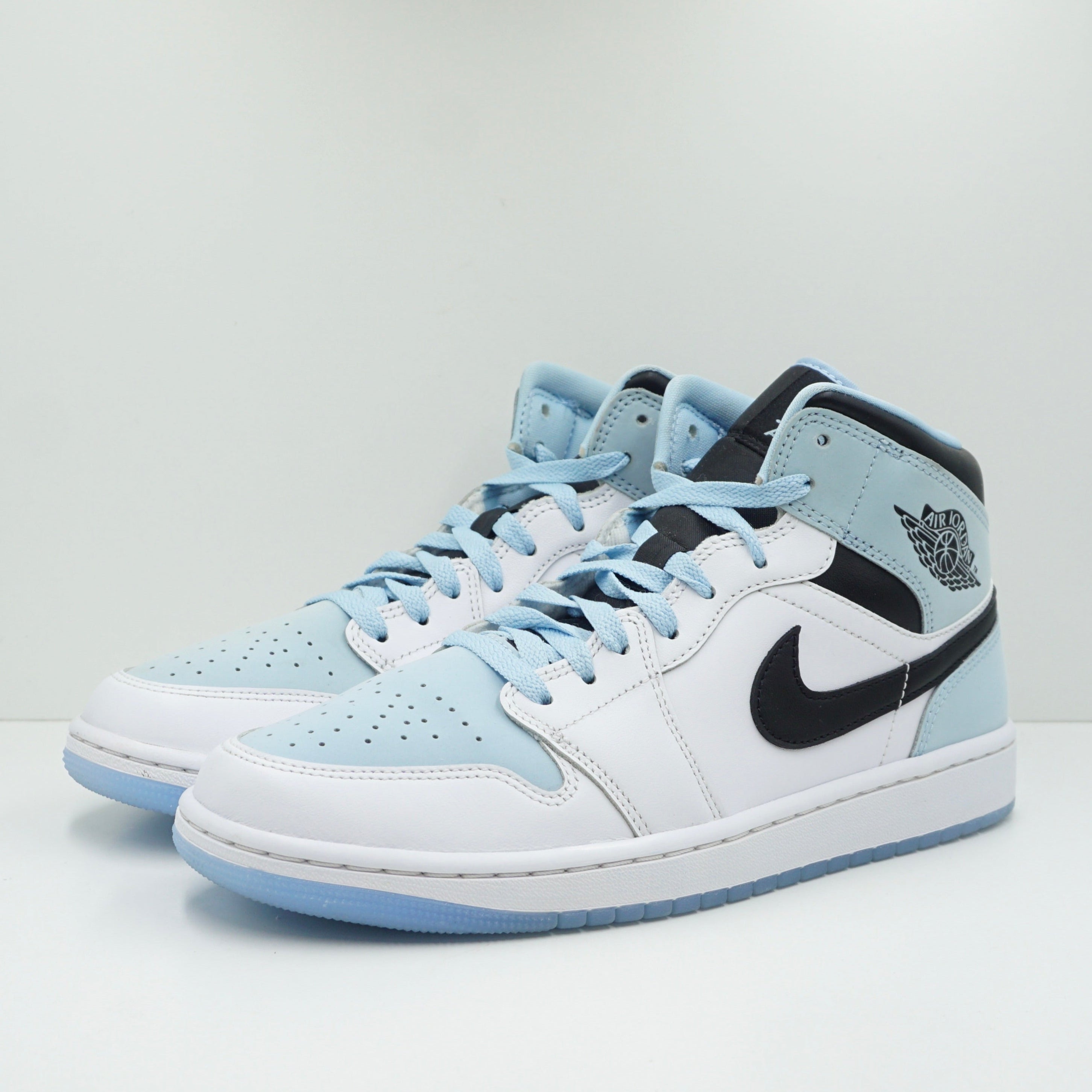 Jordan 1 Mid SE Ice Blue (2023)