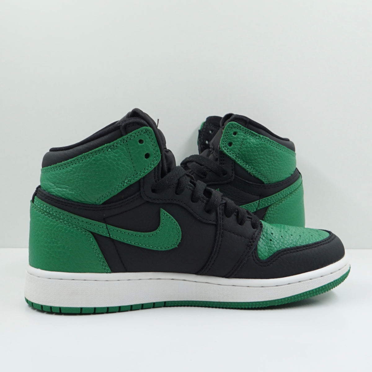 Jordan 1 Retro High Pine Green Black