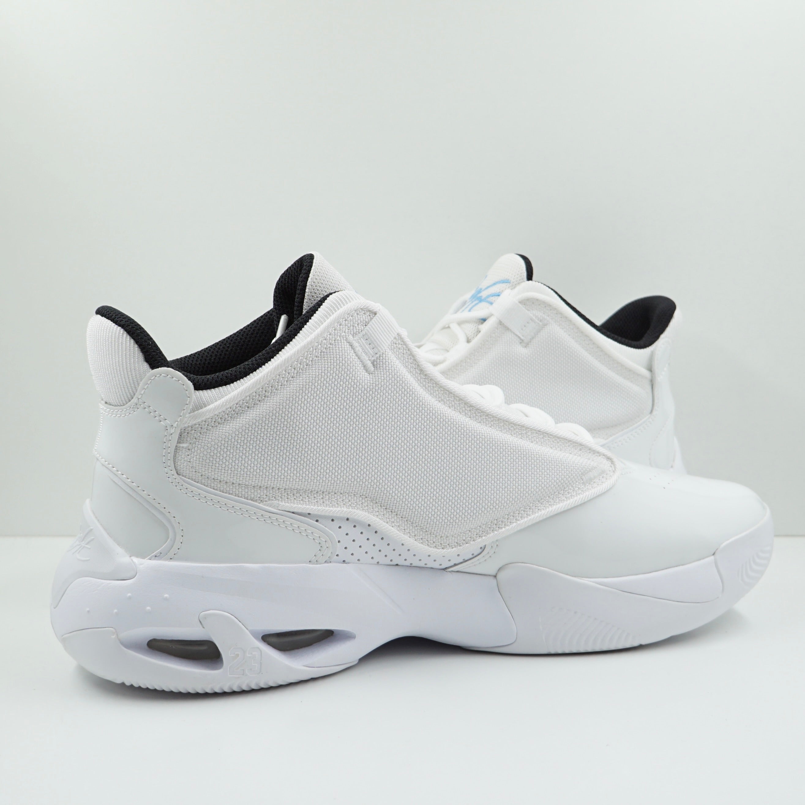 Jordan Max Aura 4 White University Blue