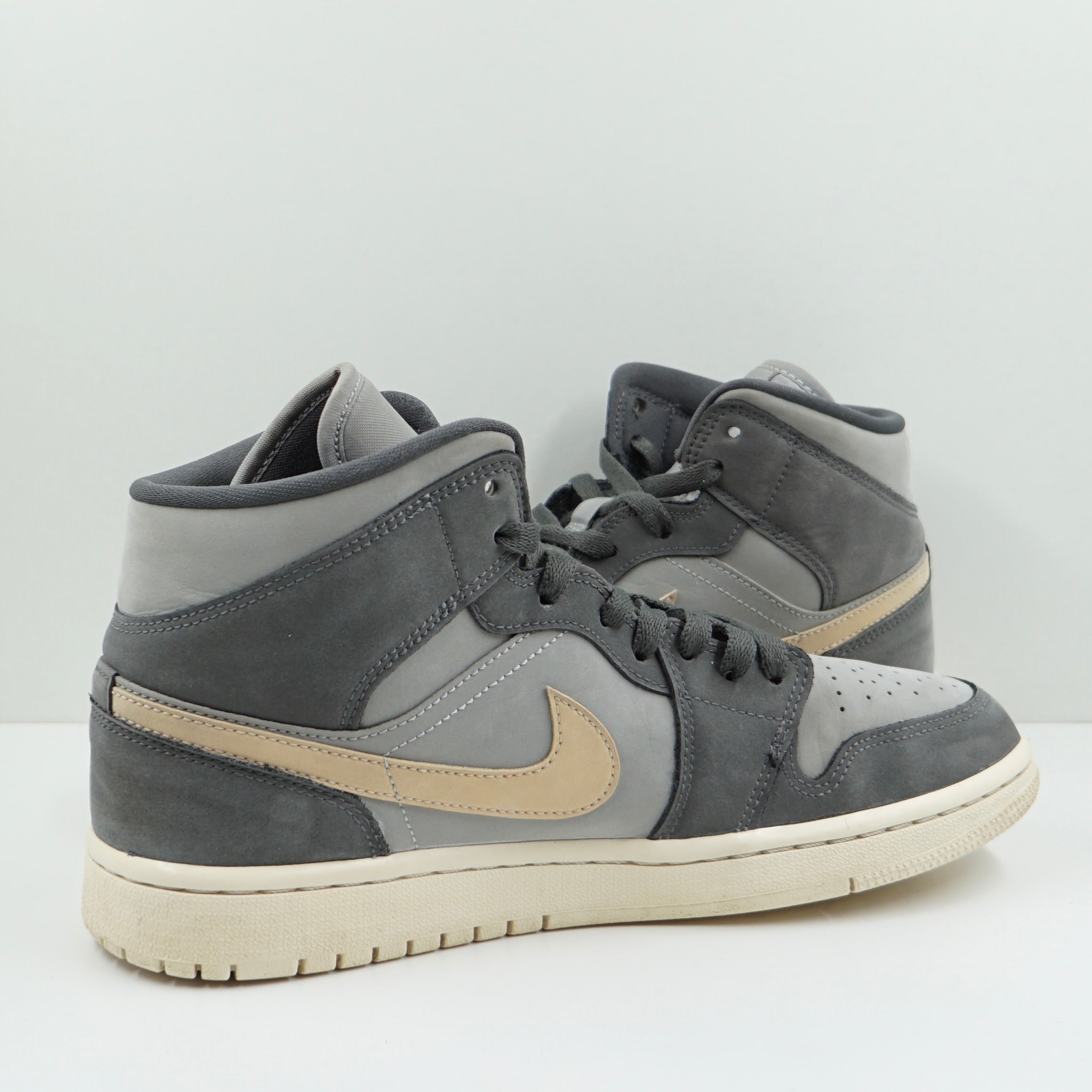 Jordan 1 Mid Grey Onyx (W)