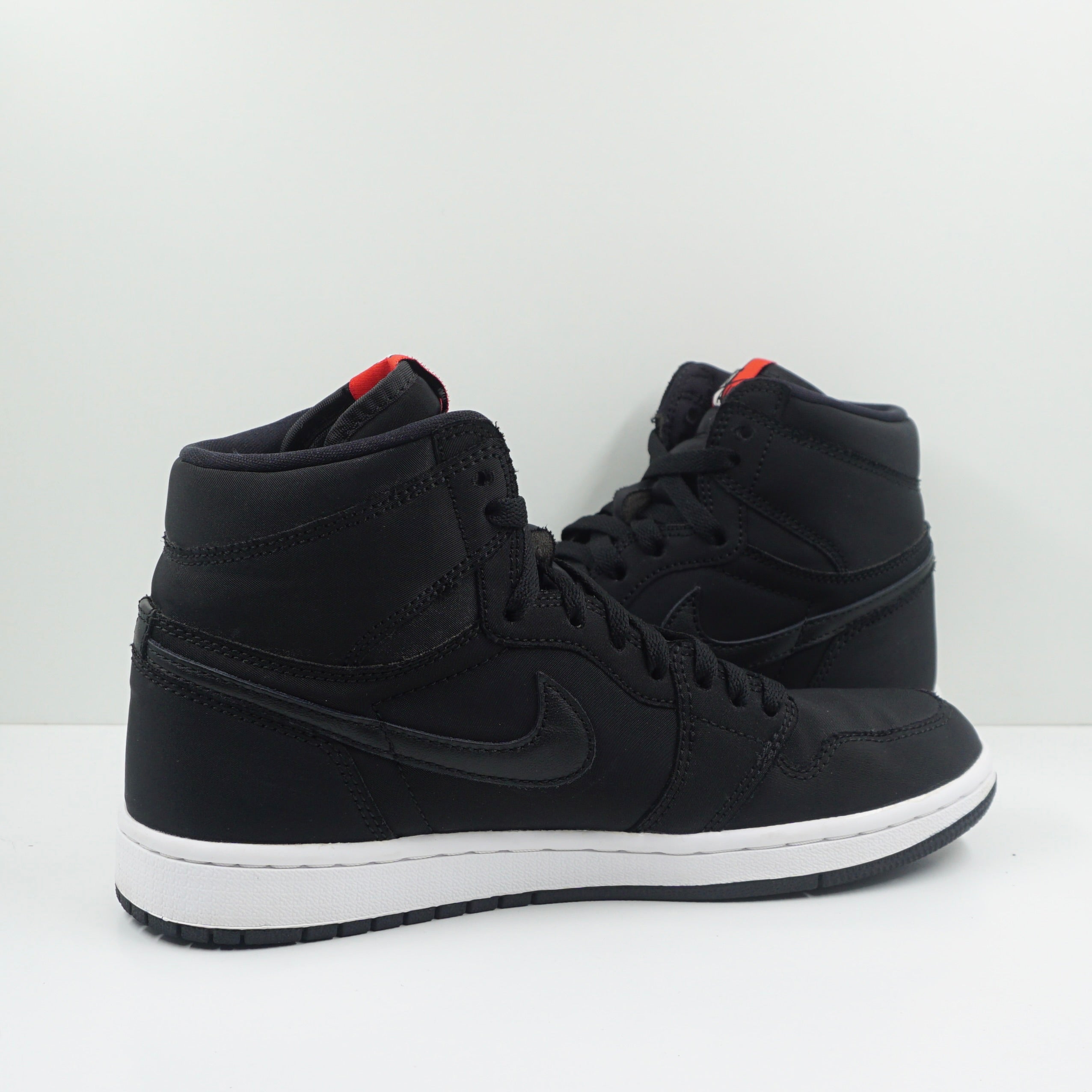 Jordan 1 Retro High Paris Saint Germain