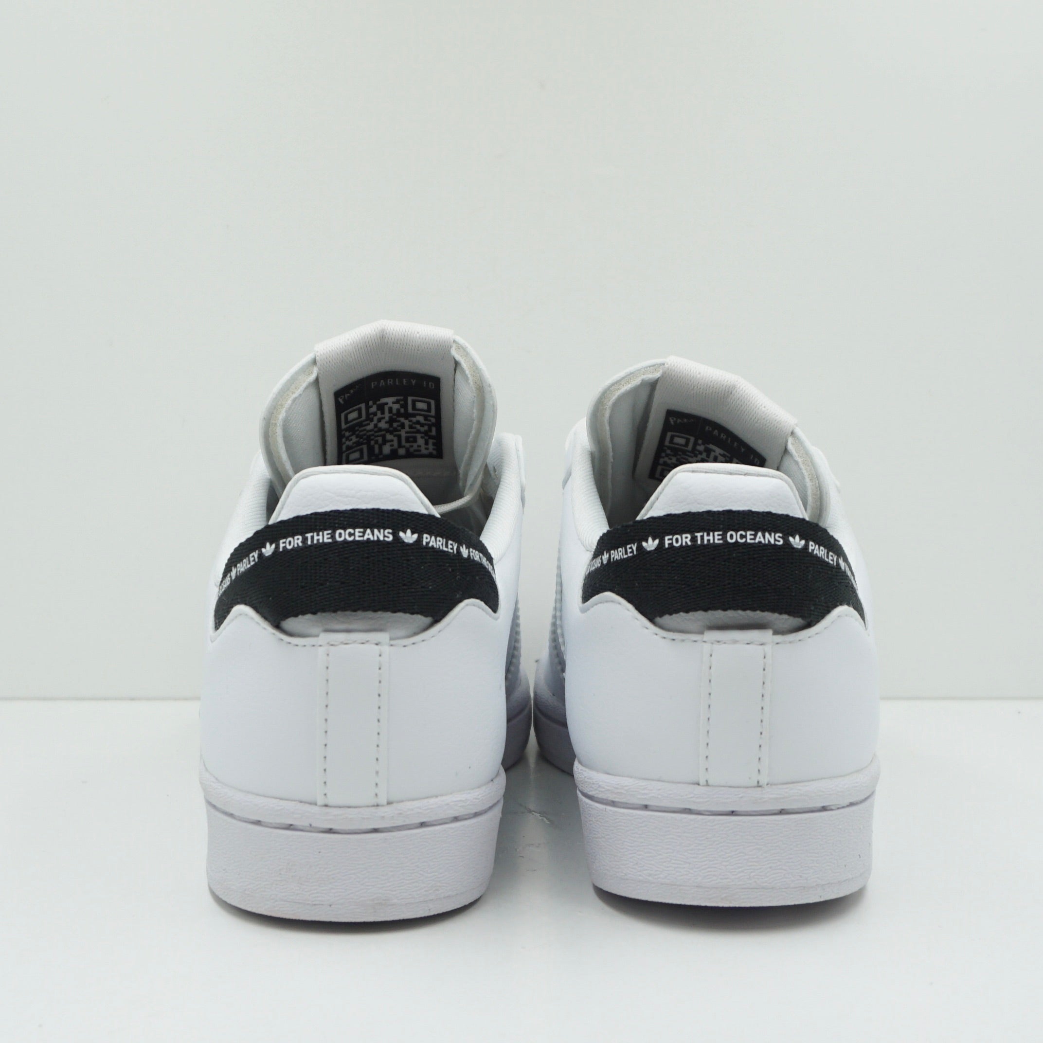 Adidas Superstar Parley White Black