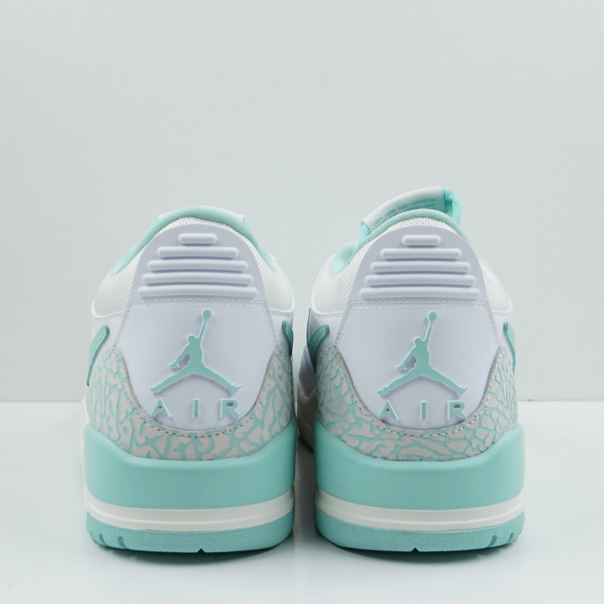 Jordan Legacy 312 Low White Light Dew (W)