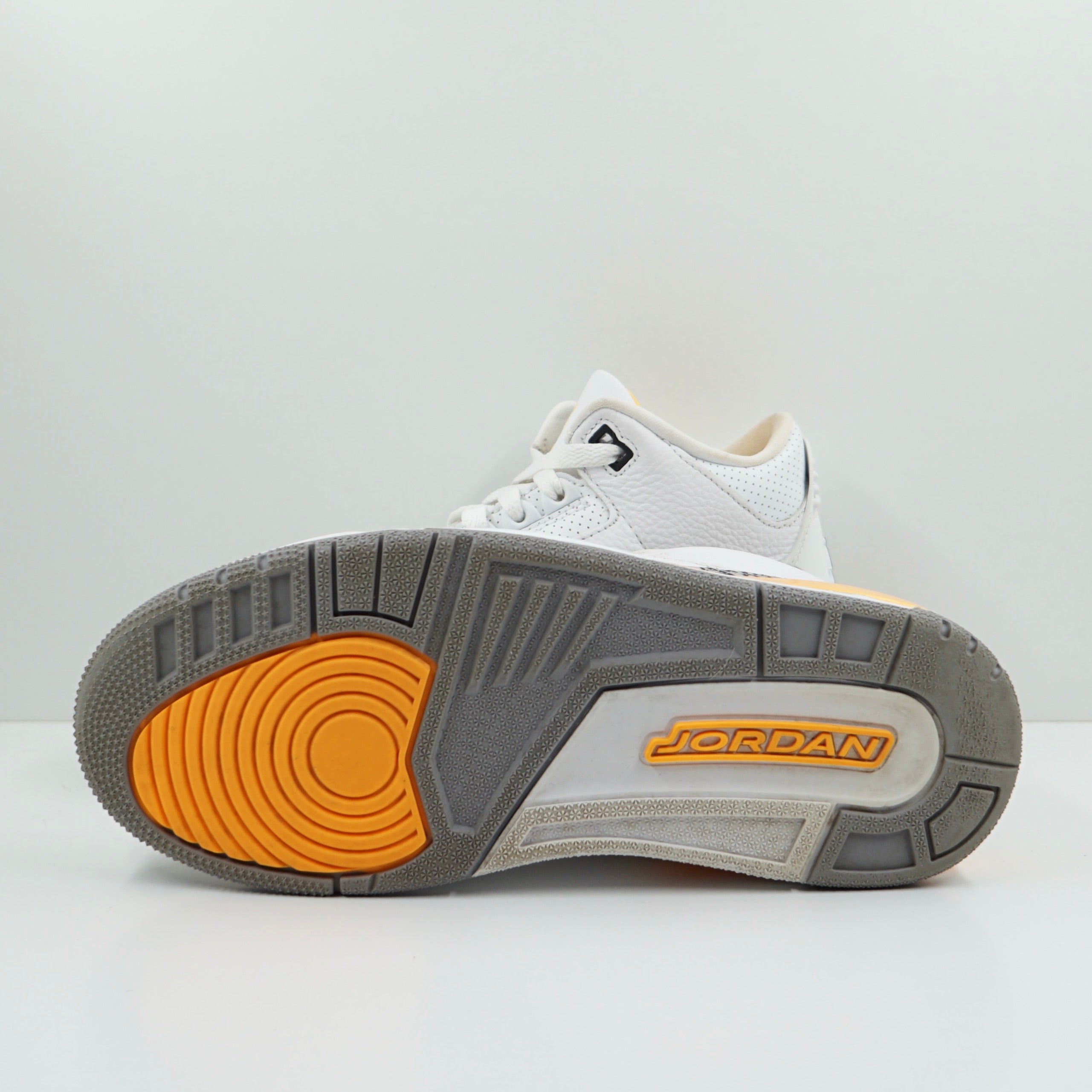 Jordan 3 Retro Laser Orange (W)