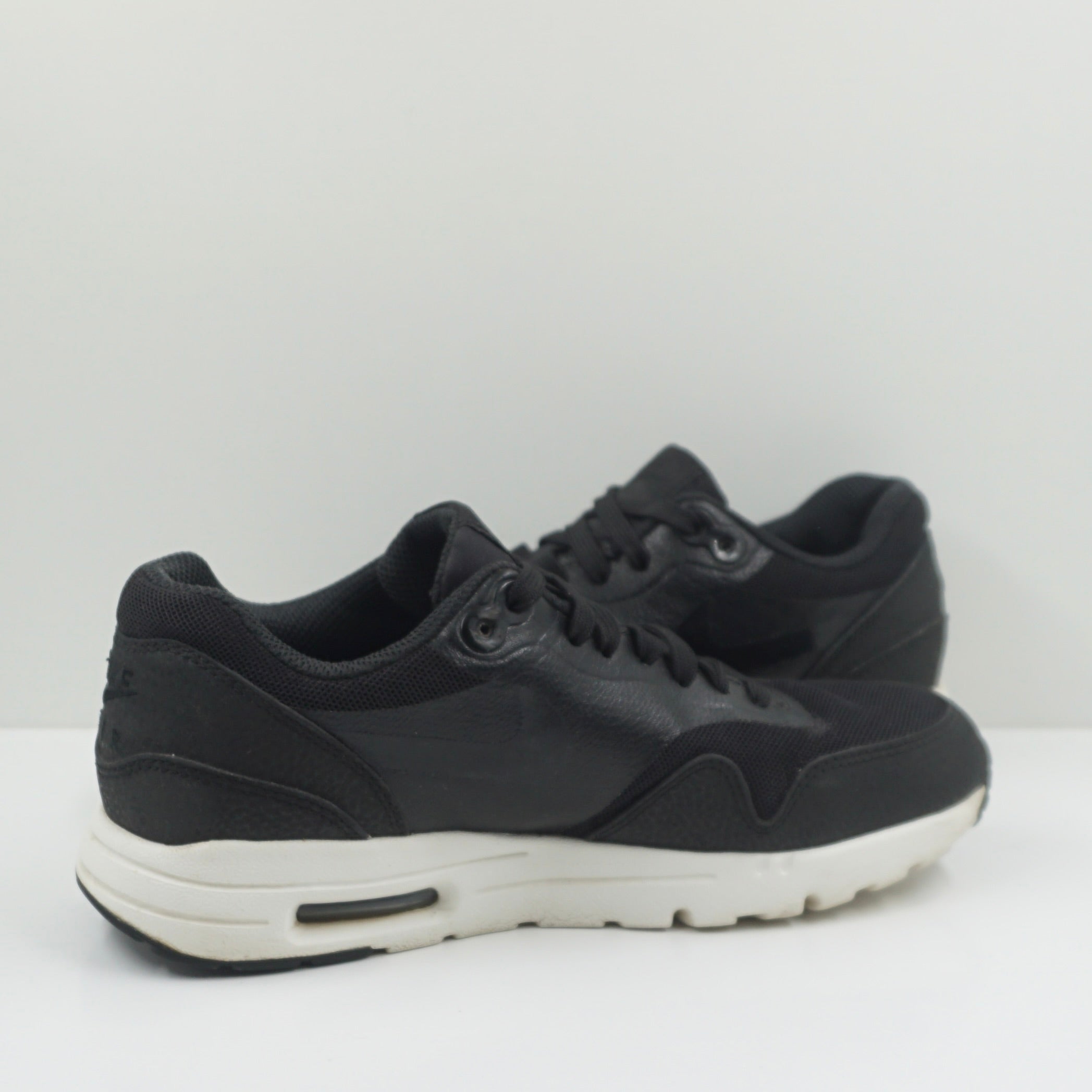 Nike Air Max 1 Ultra Essential Black (W)