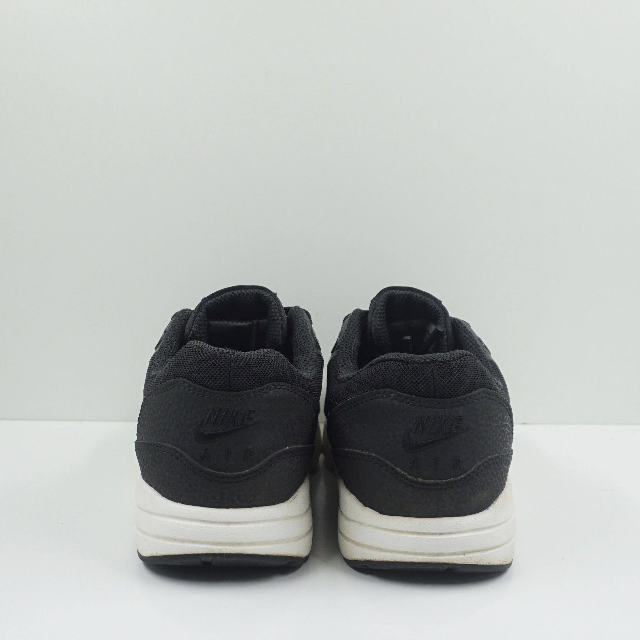 Nike Air Max 1 Ultra Essential Black (W)