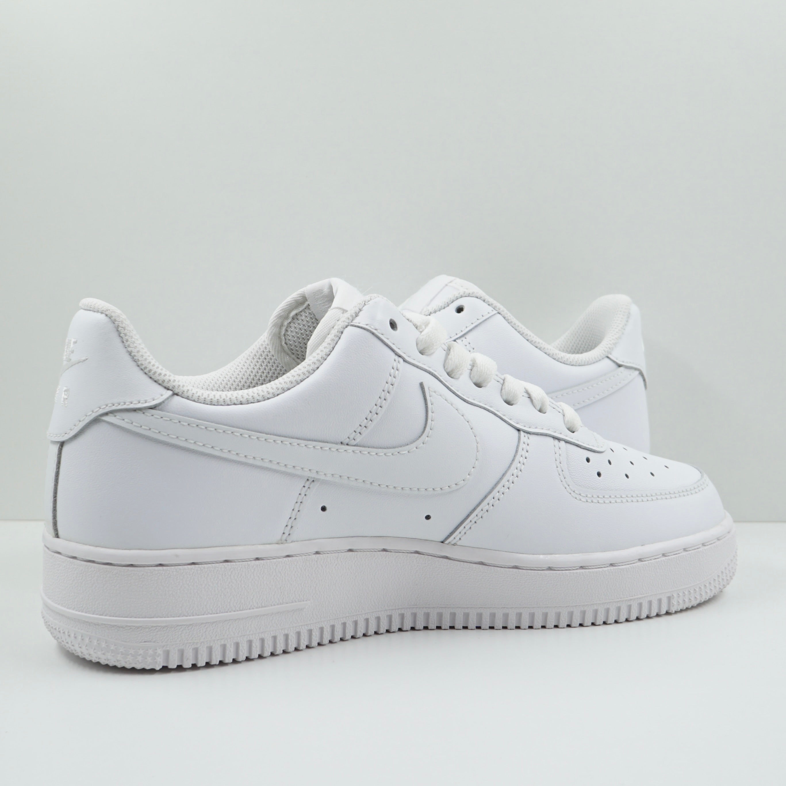 Nike Air Force 1 '07 Triple White (2021)(W)