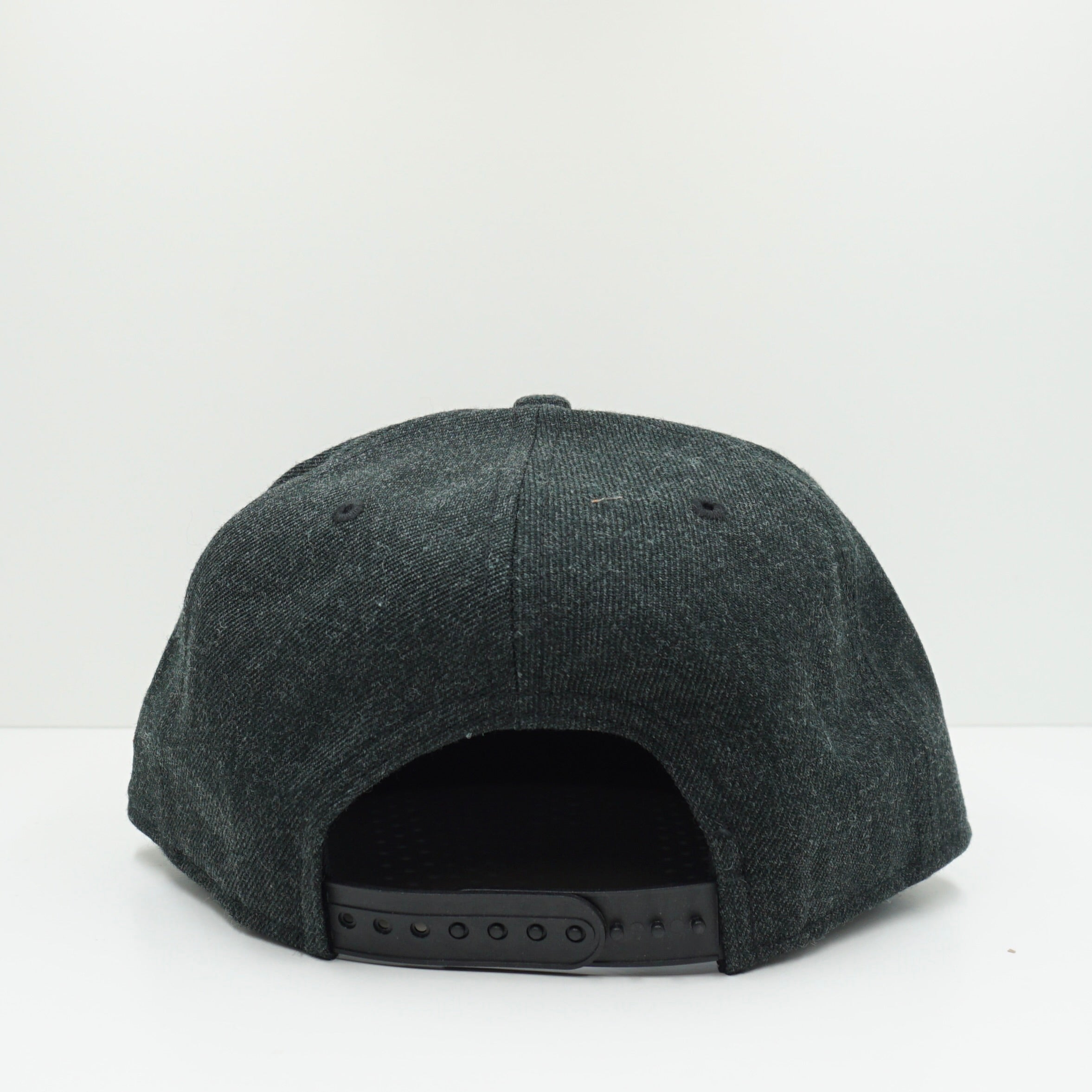 New Era Chicago Bulls Dark Grey Red Snapback Cap