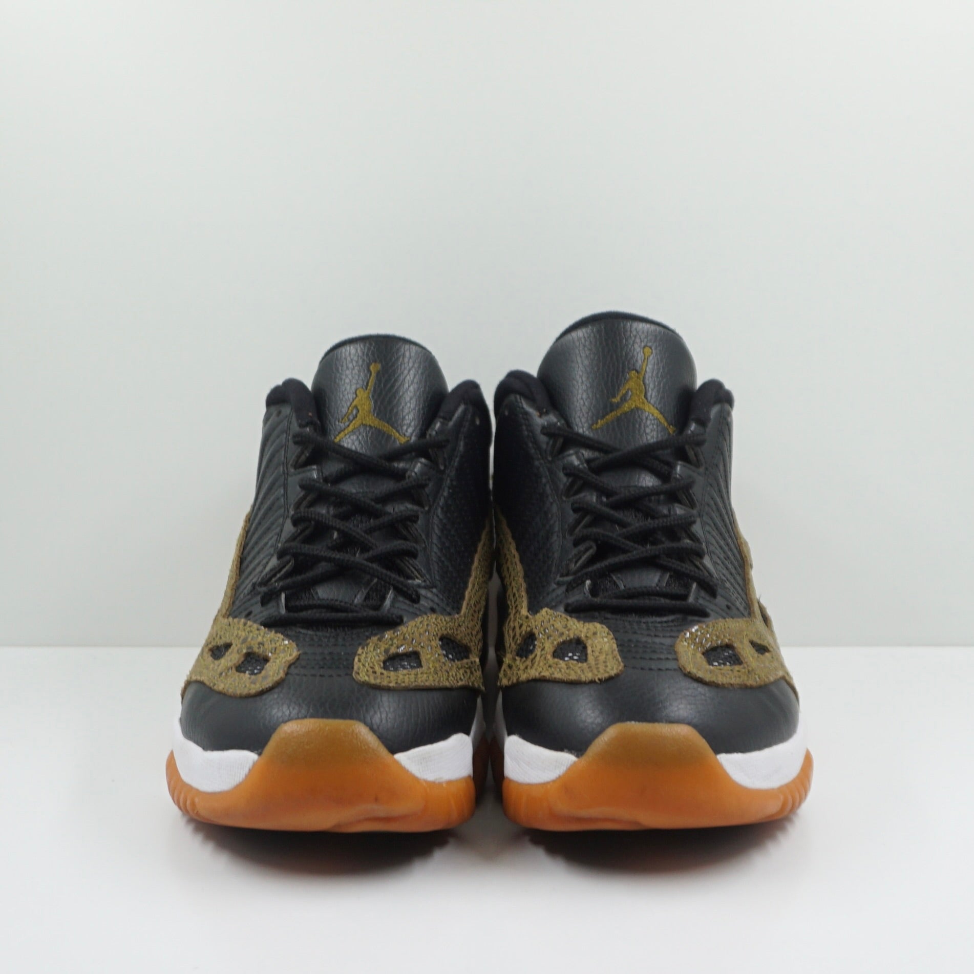 Jordan 11 Retro Low IE Militia Green (2015)
