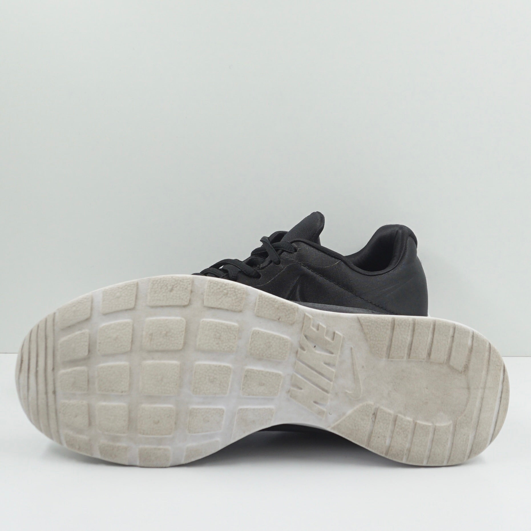 Nike Tanjun Premium Black Satin (W)