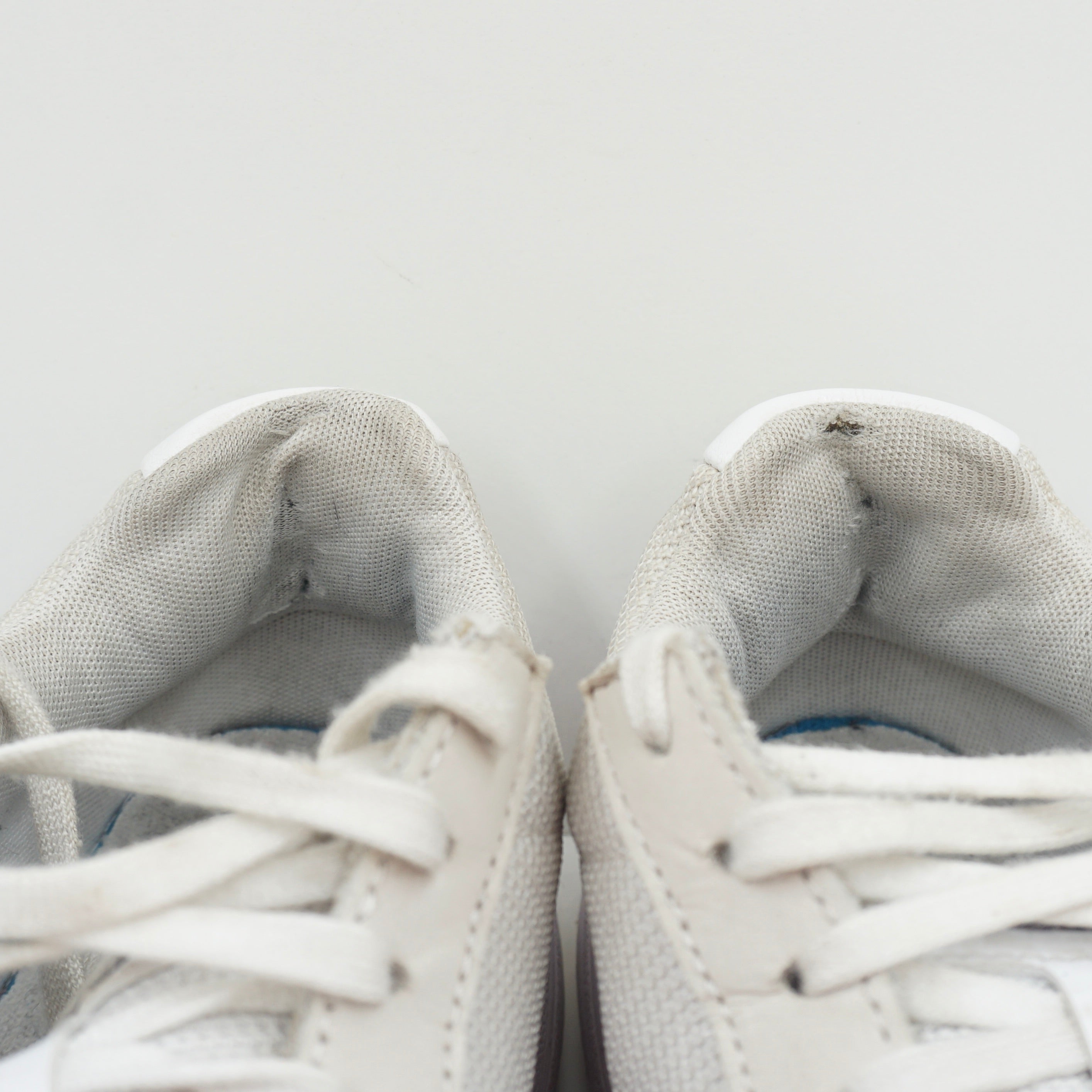 Adidas Falcon Triple White (W)