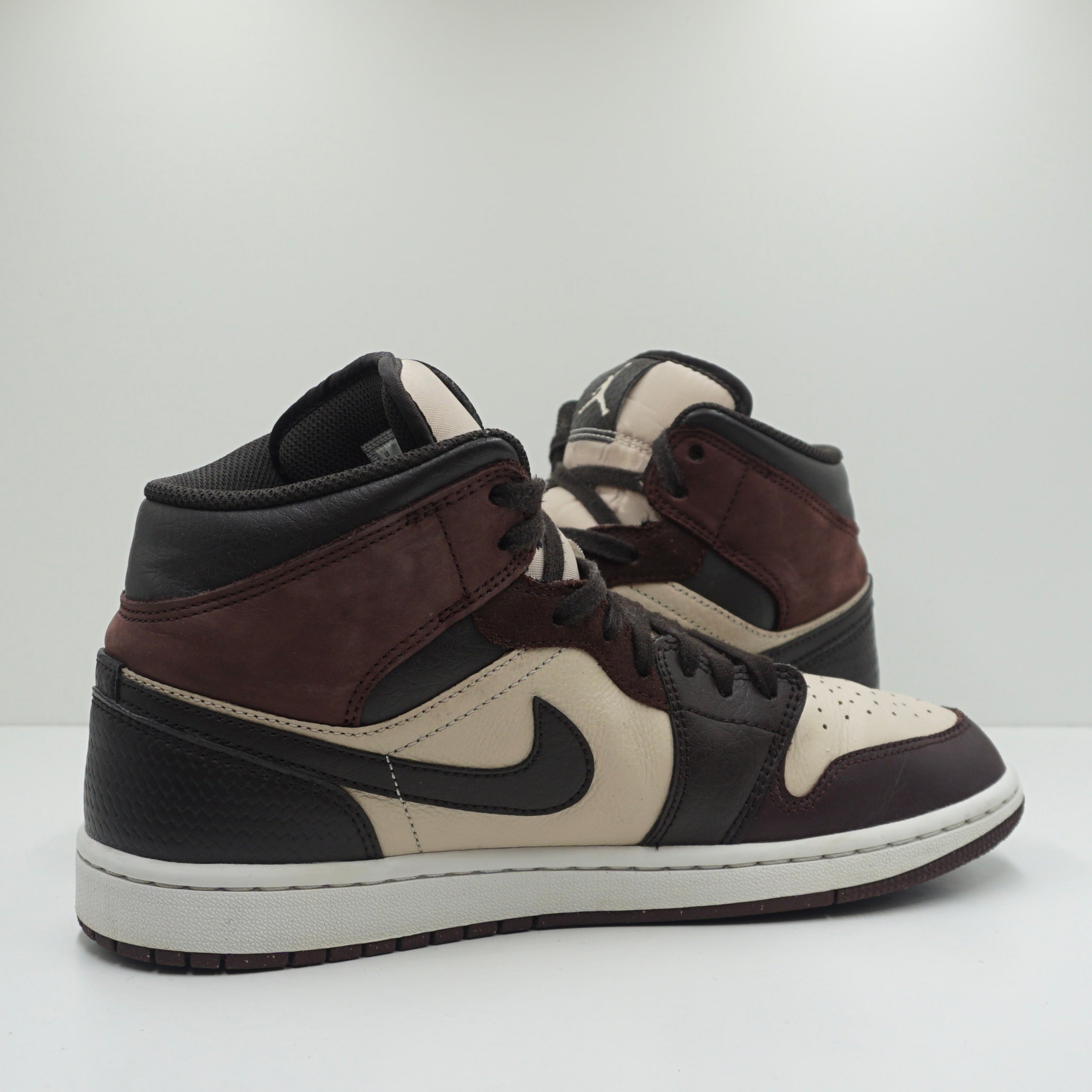 Jordan 1 Mid SE Paris YMCA