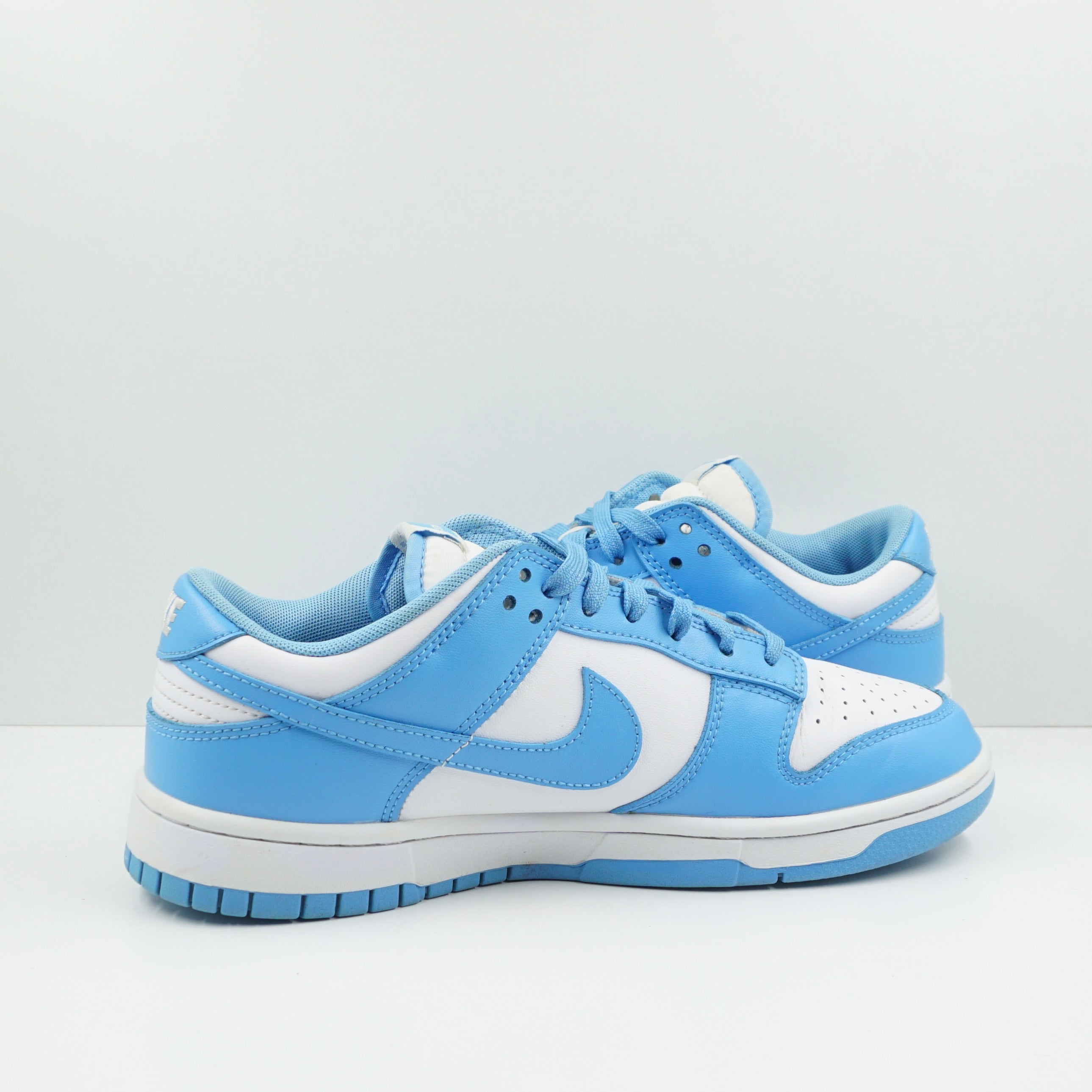 Nike Dunk Low UNC (2021)