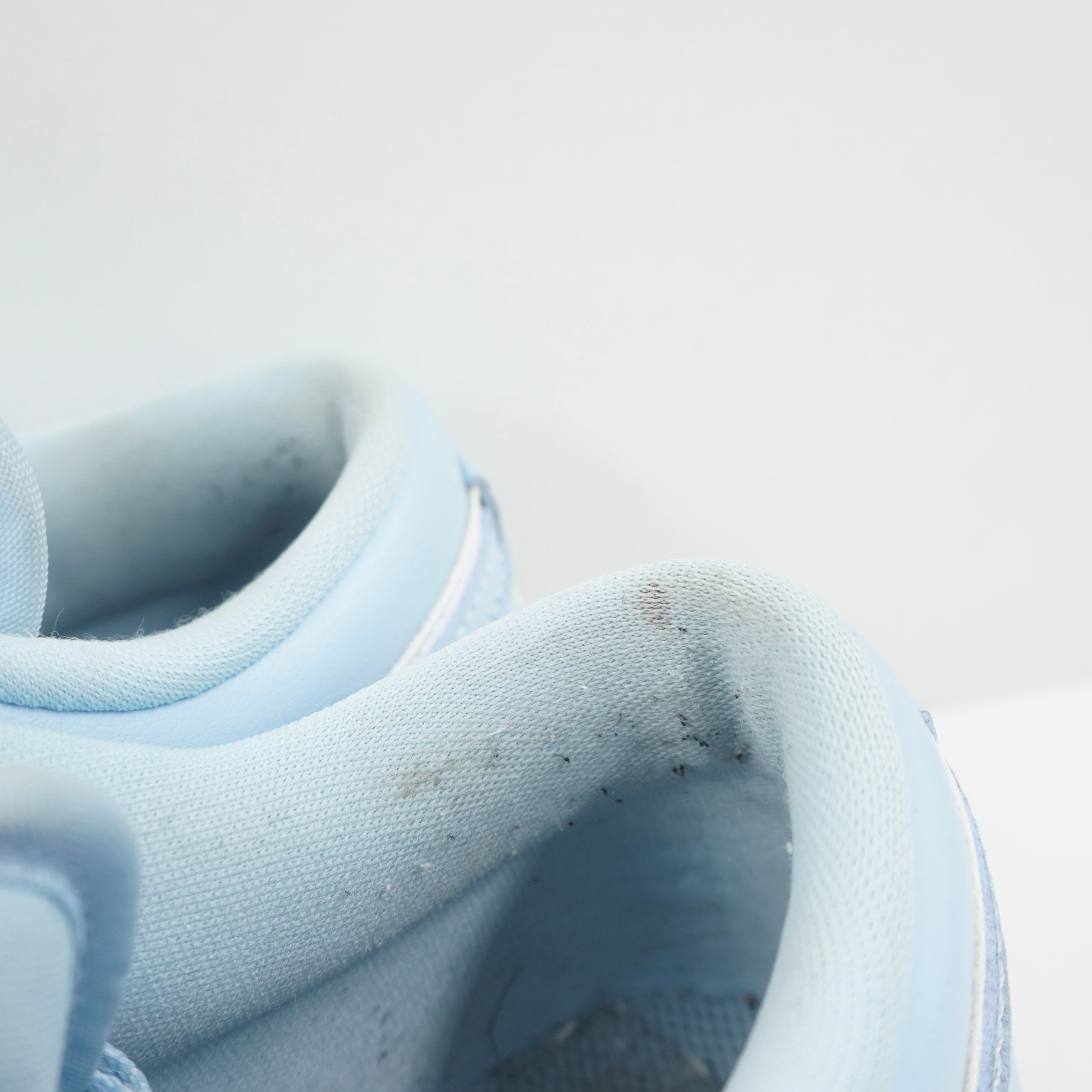 Jordan 1 Low White Ice Blue (W)