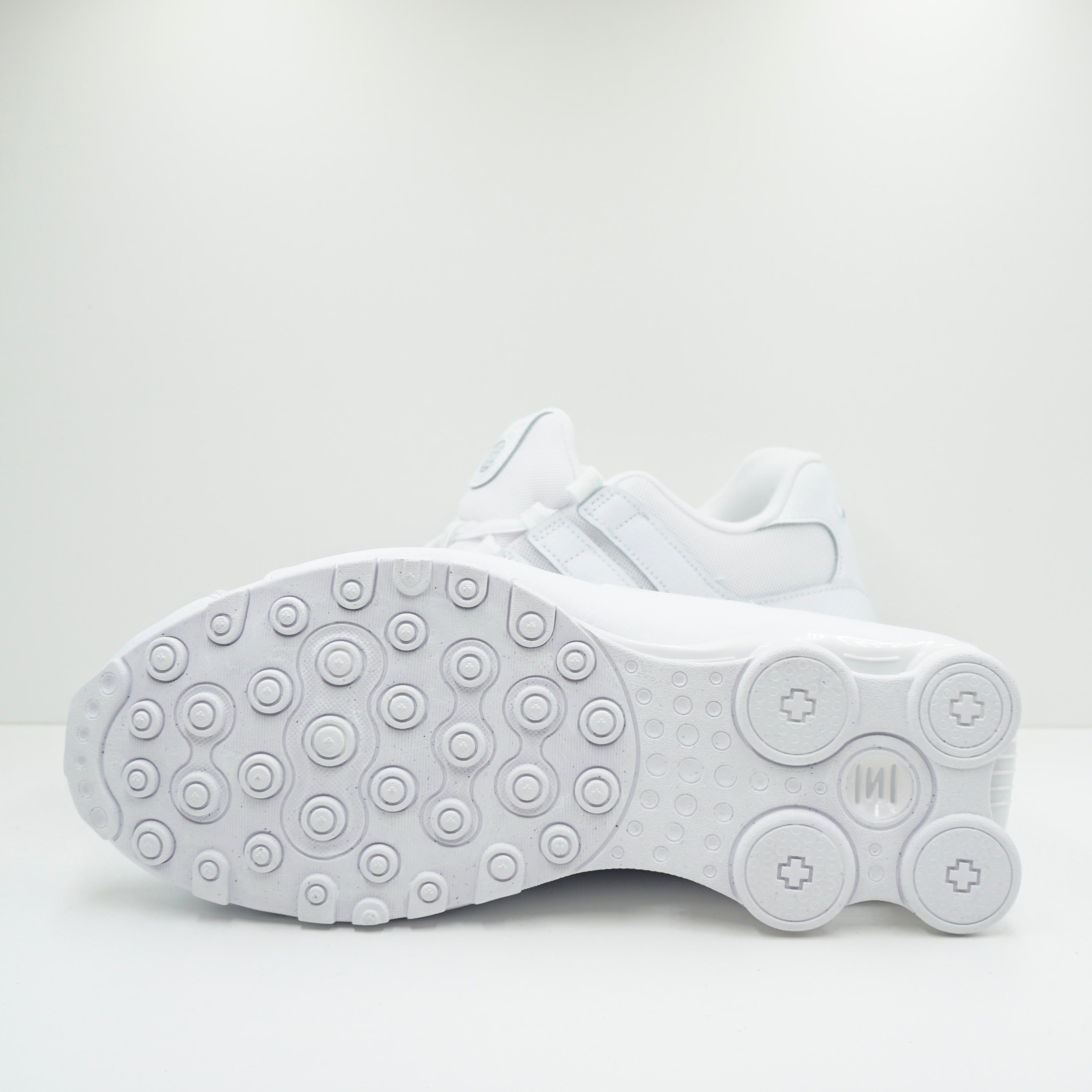 Nike Shox NZ White