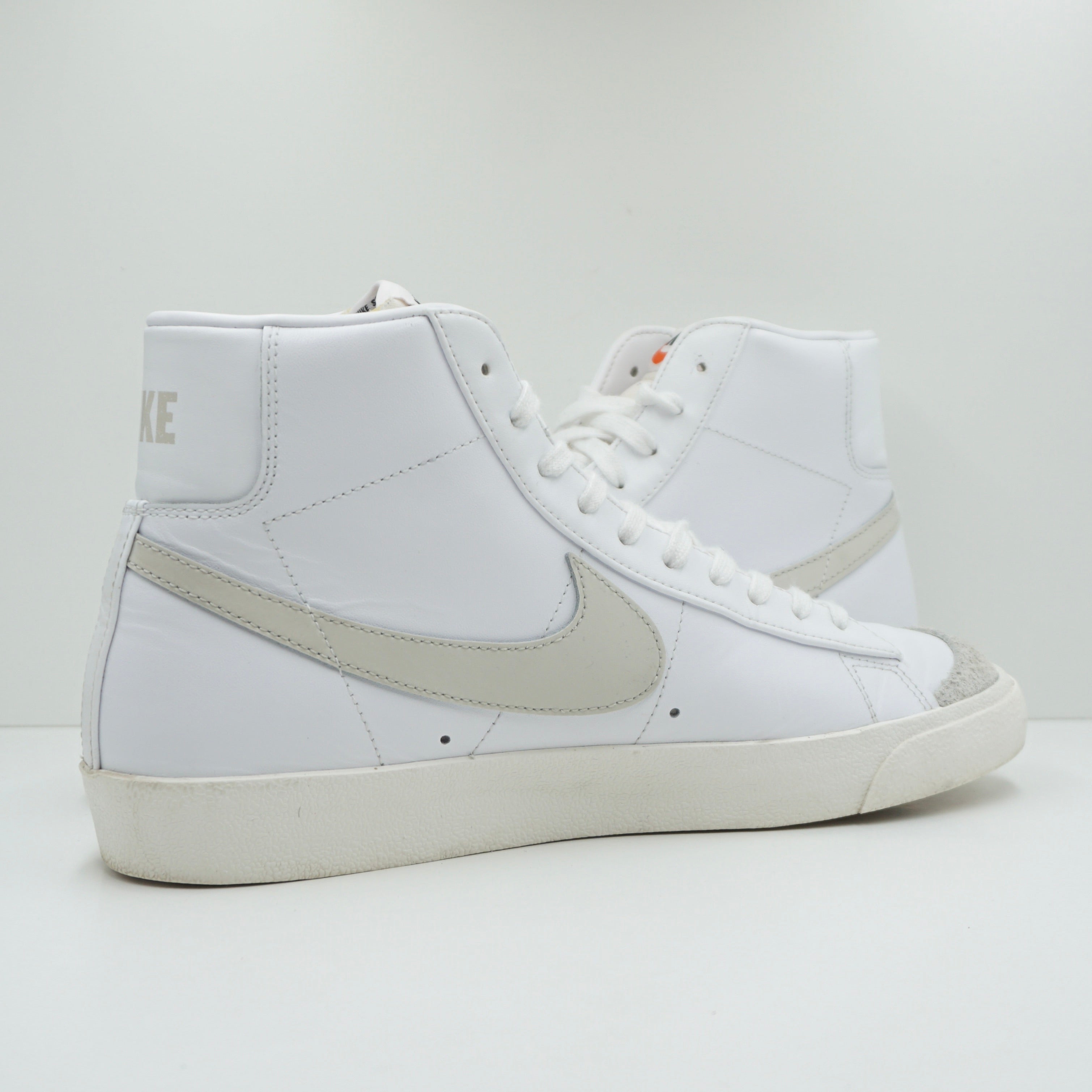 Nike Blazer Mid '77 Vintage White