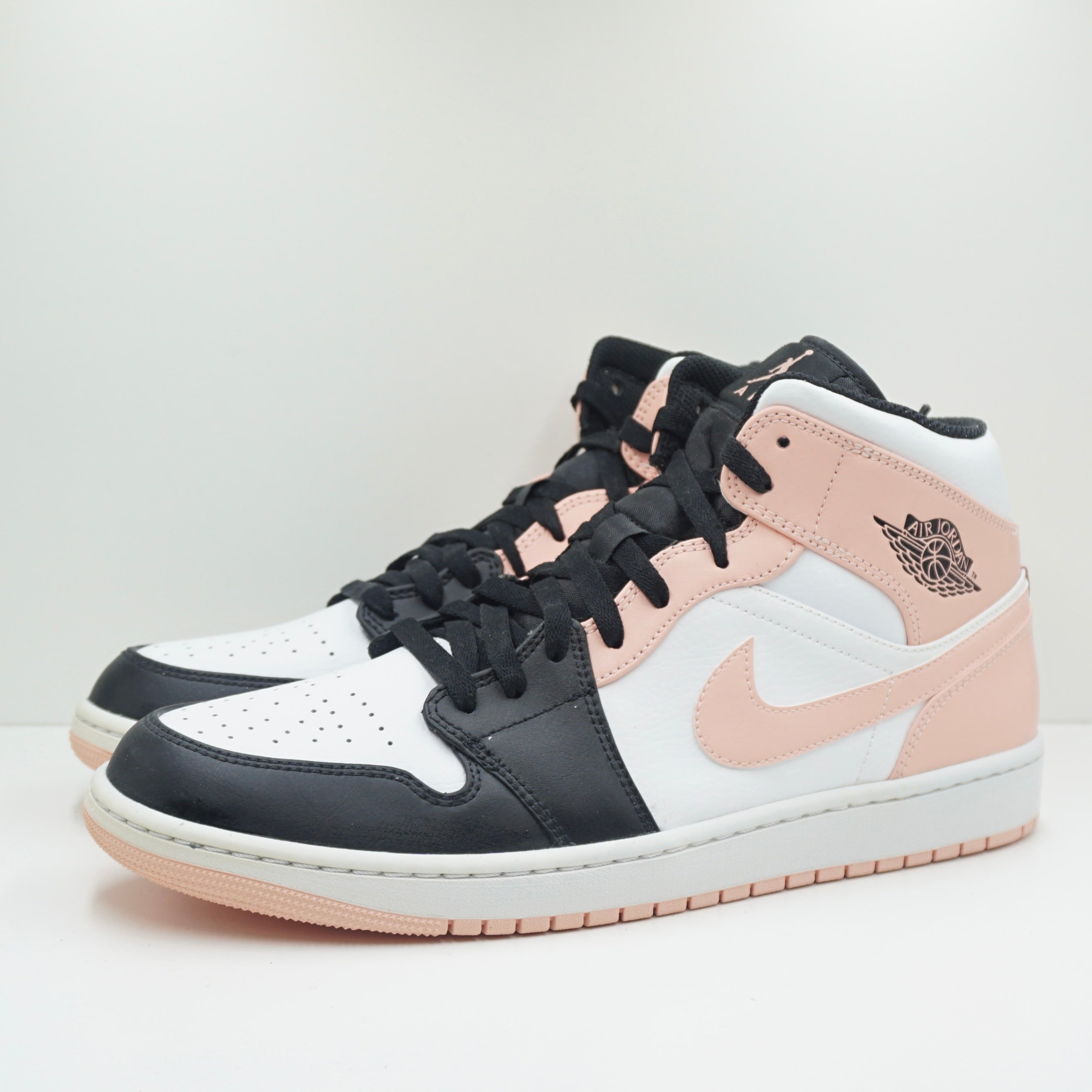 Jordan 1 Mid Arctic Orange Black Toe