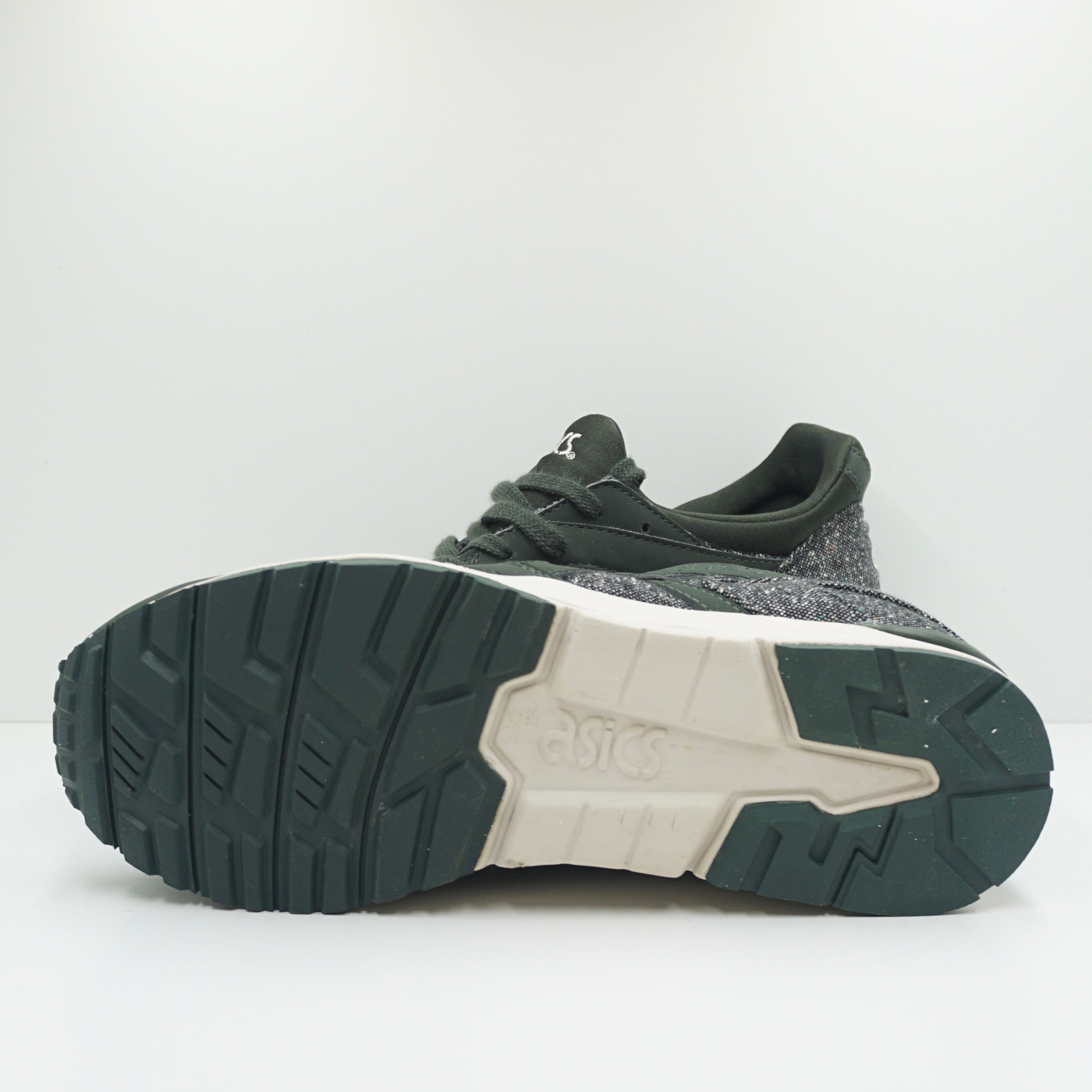 Asics Gel-Lyte V x Sneakersnstuff Tailor Pack