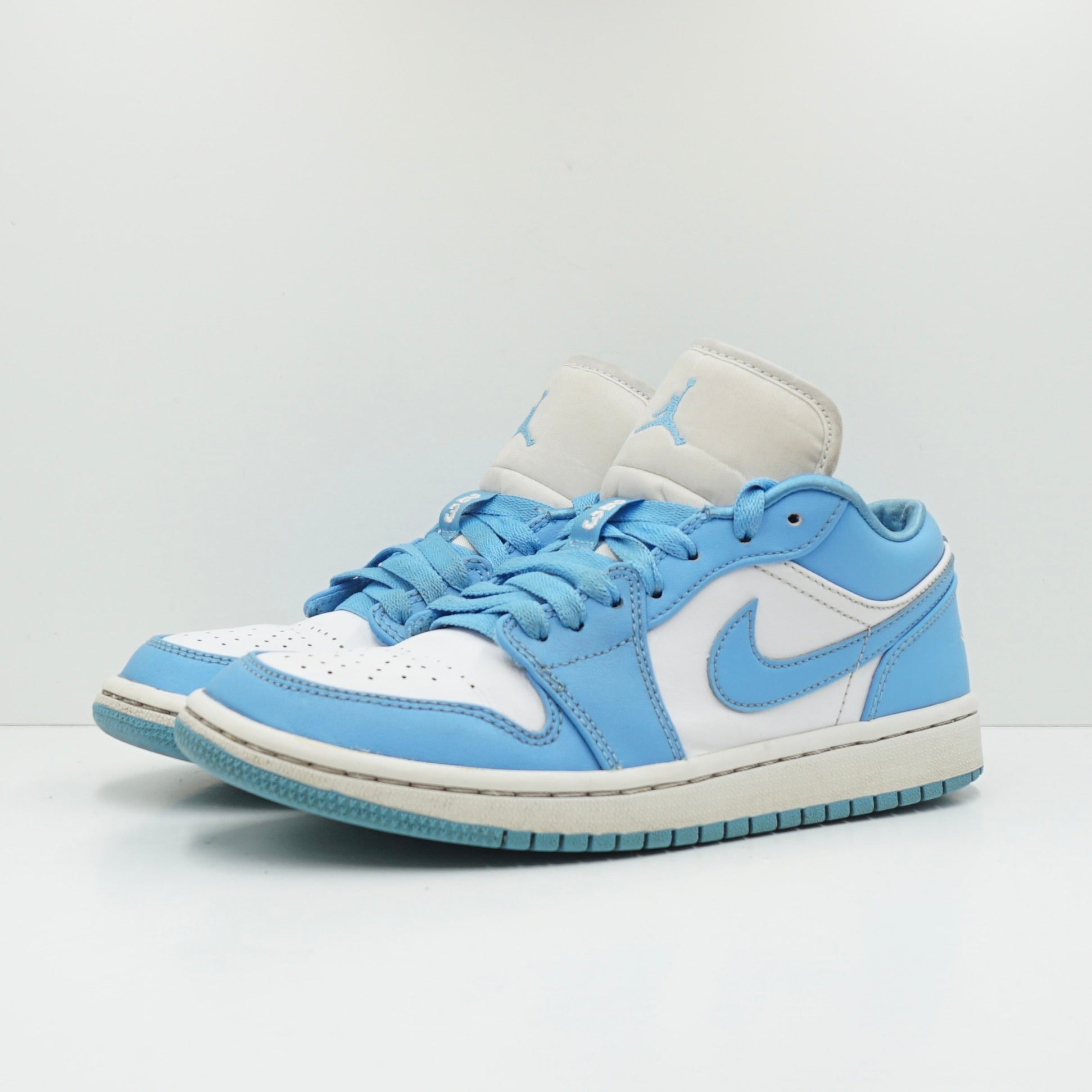 Jordan 1 Low UNC (W)
