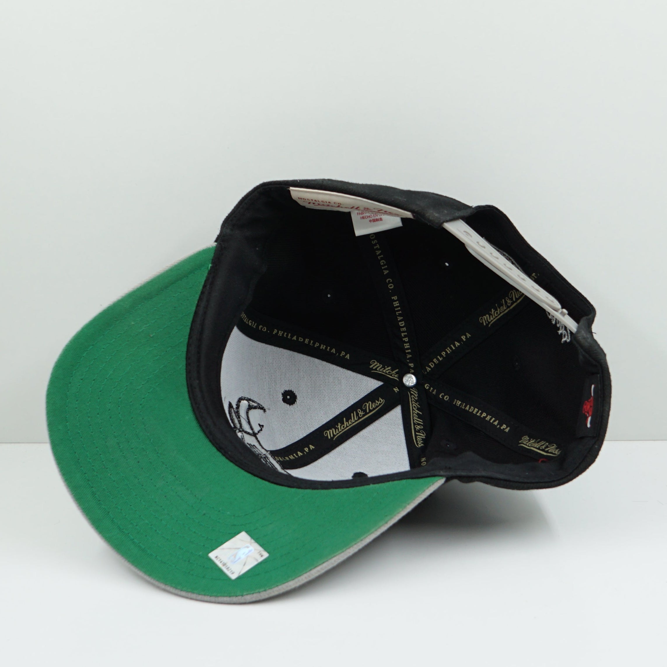 Mitchell & Ness Chicago Bulls Black Grey Snapback Cap