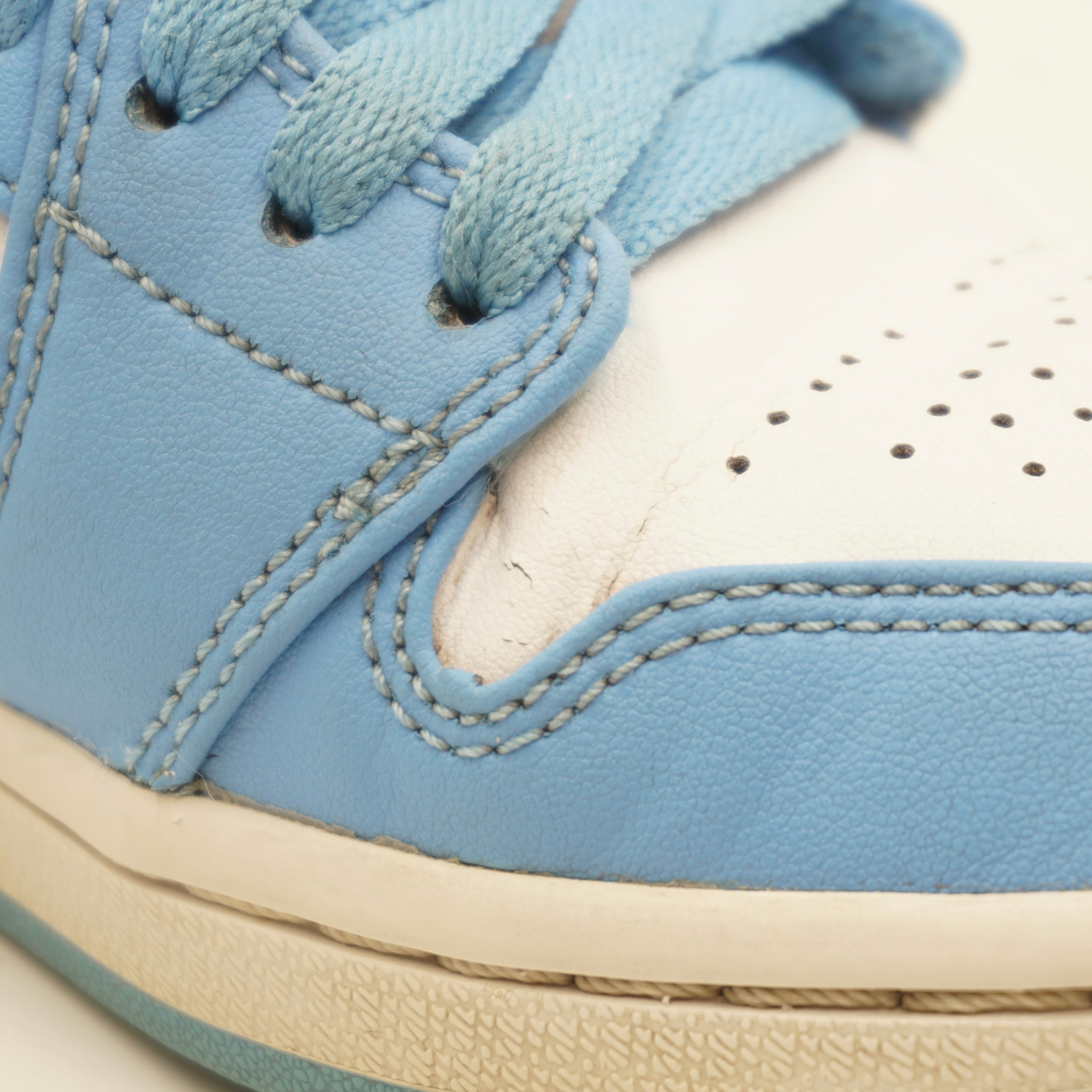 Jordan 1 Low UNC (W)