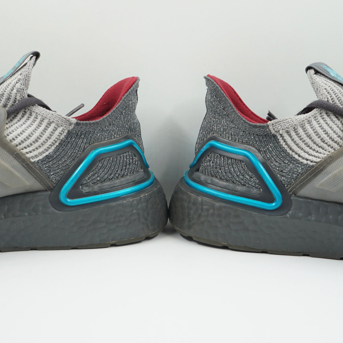 Adidas Ultra Boost 19 Star Wars Millennium Falcon