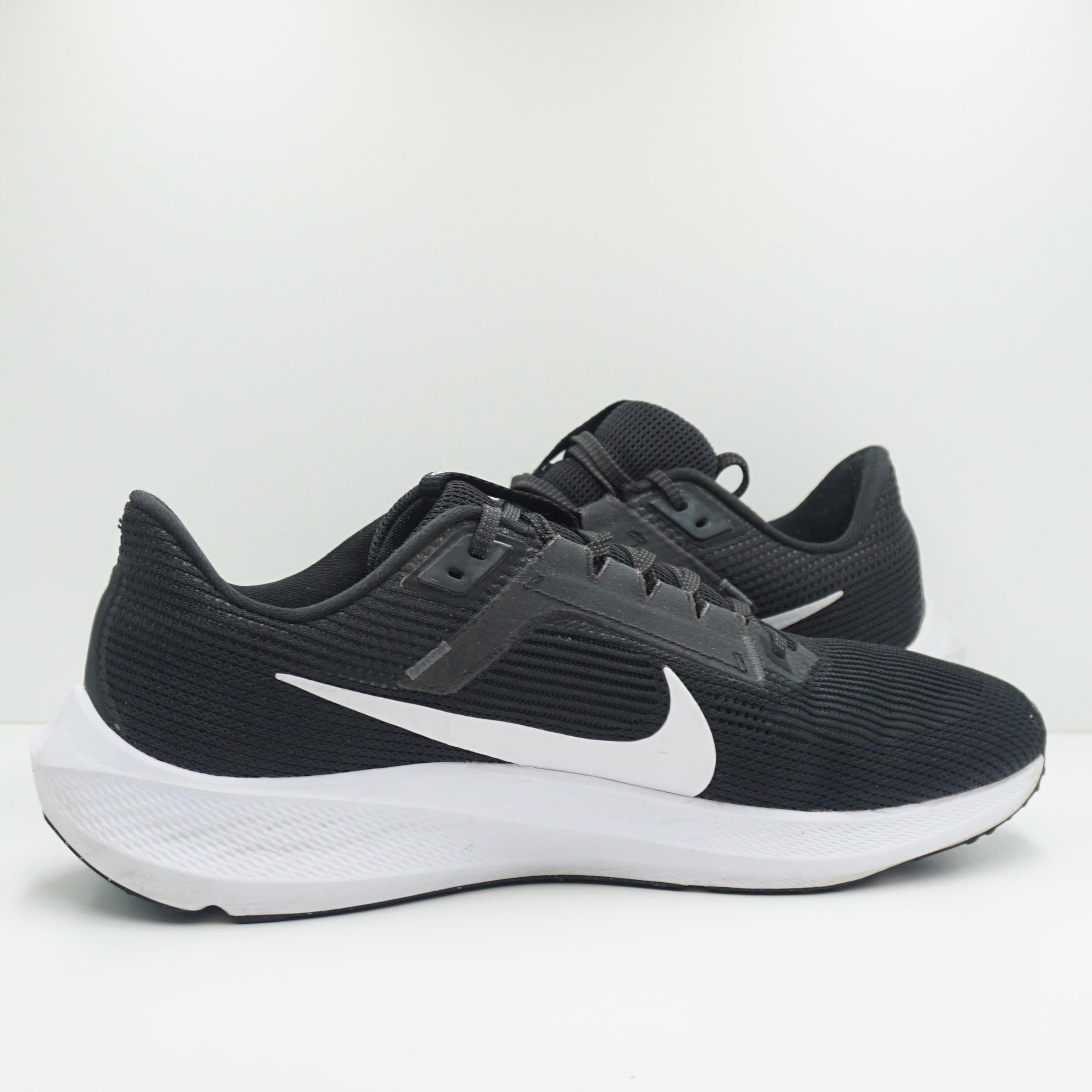 Nike Air Zoom Pegasus 40 Black White