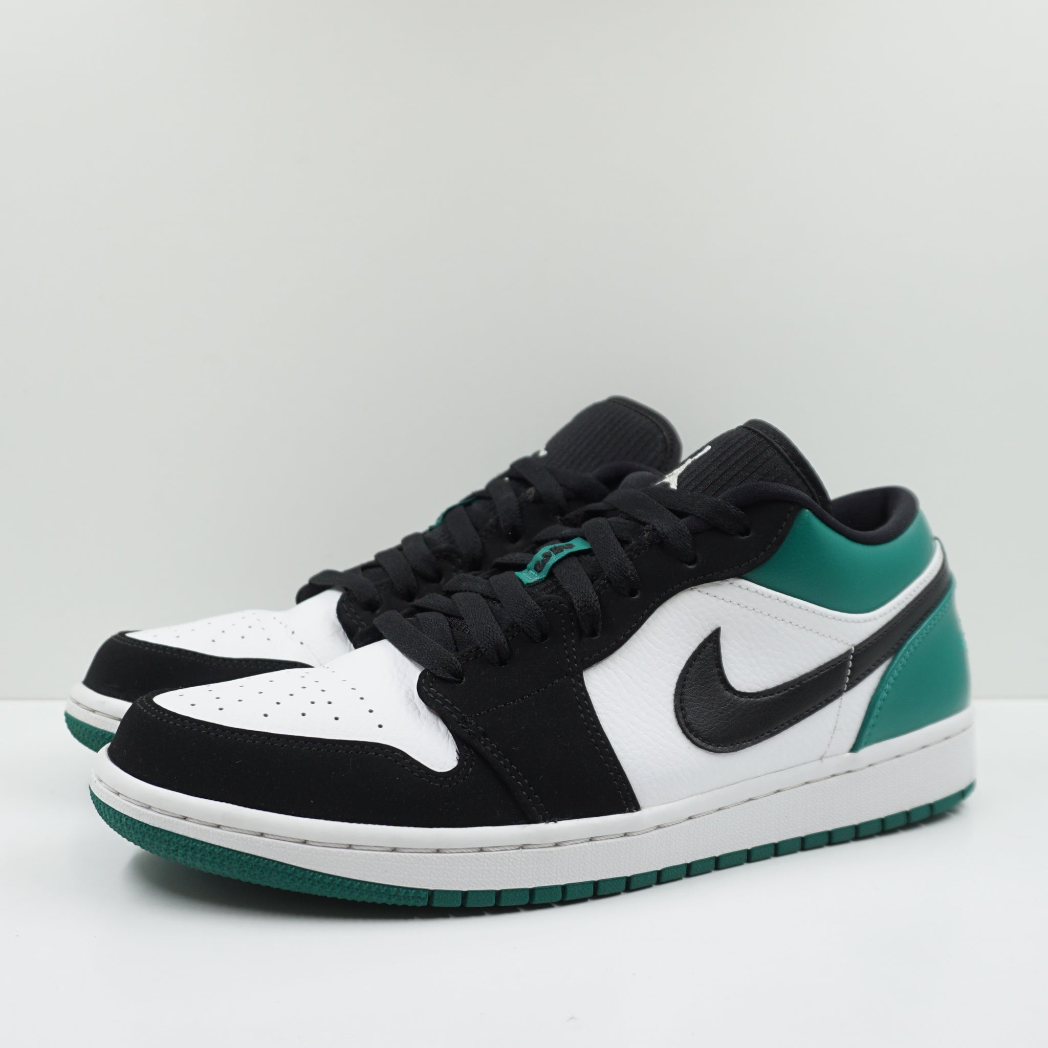 Jordan 1 low white black mystic green best sale