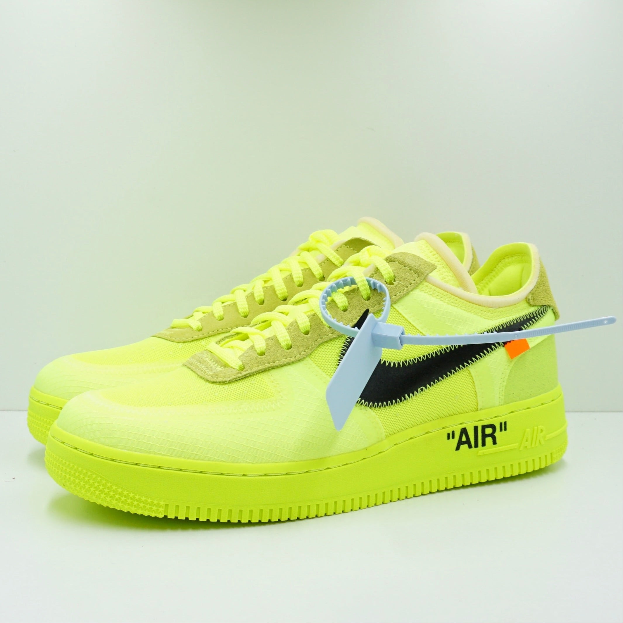 Nike Air Force 1 Low Off-White Volt
