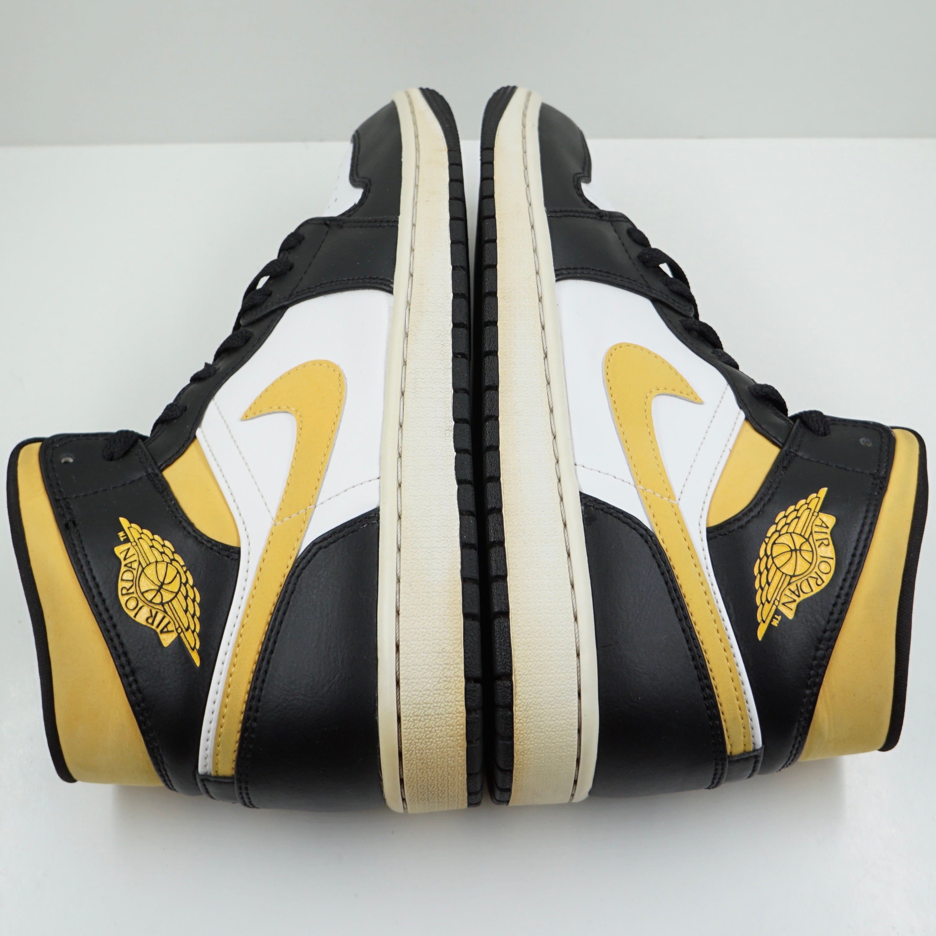 Jordan 1 Mid White Pollen Black