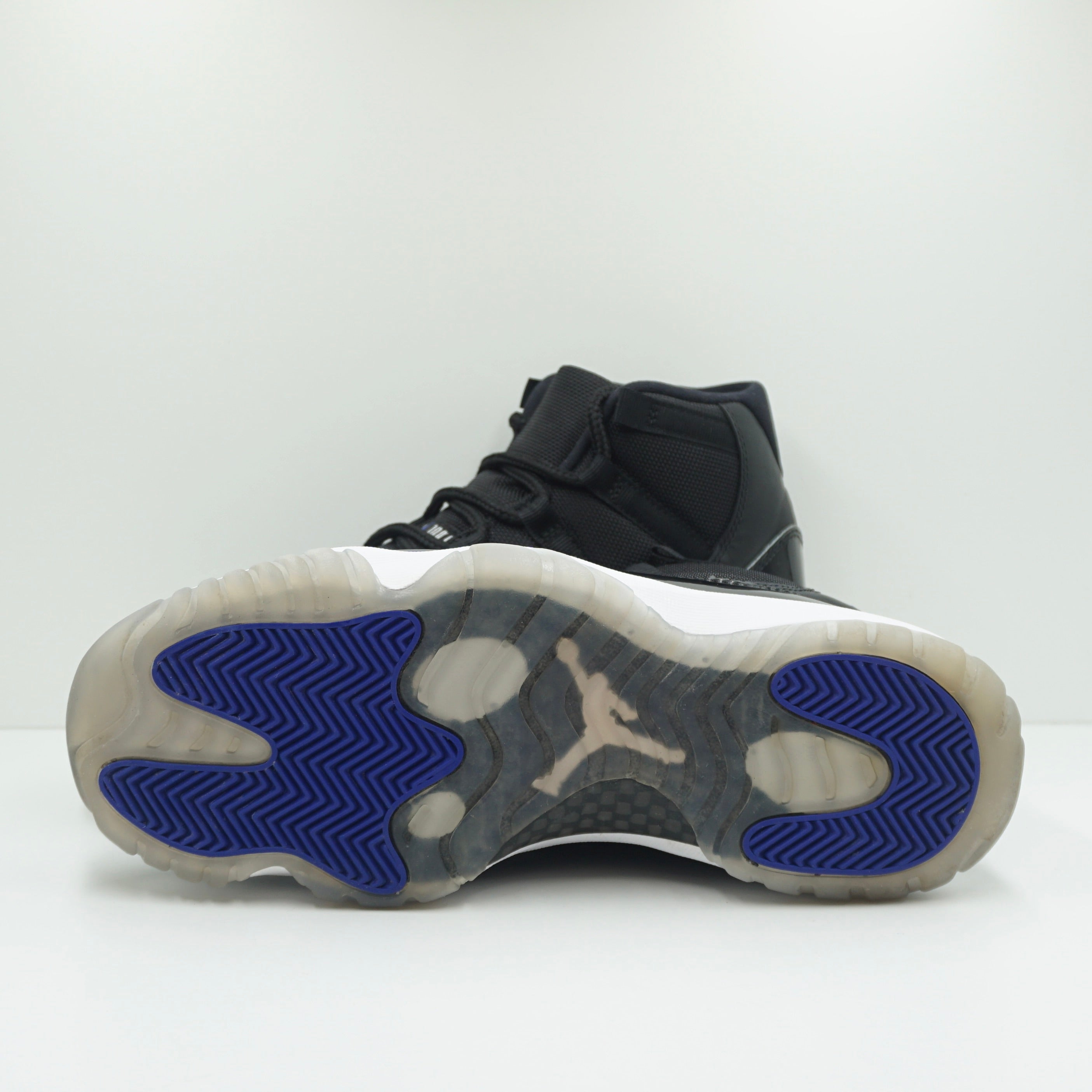 Jordan 11 Retro Space Jam (2016)