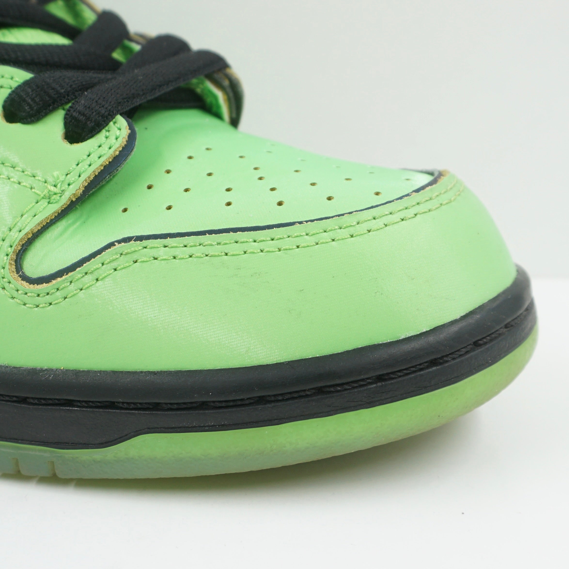 Nike SB Dunk Low The Powerpuff Girls Buttercup
