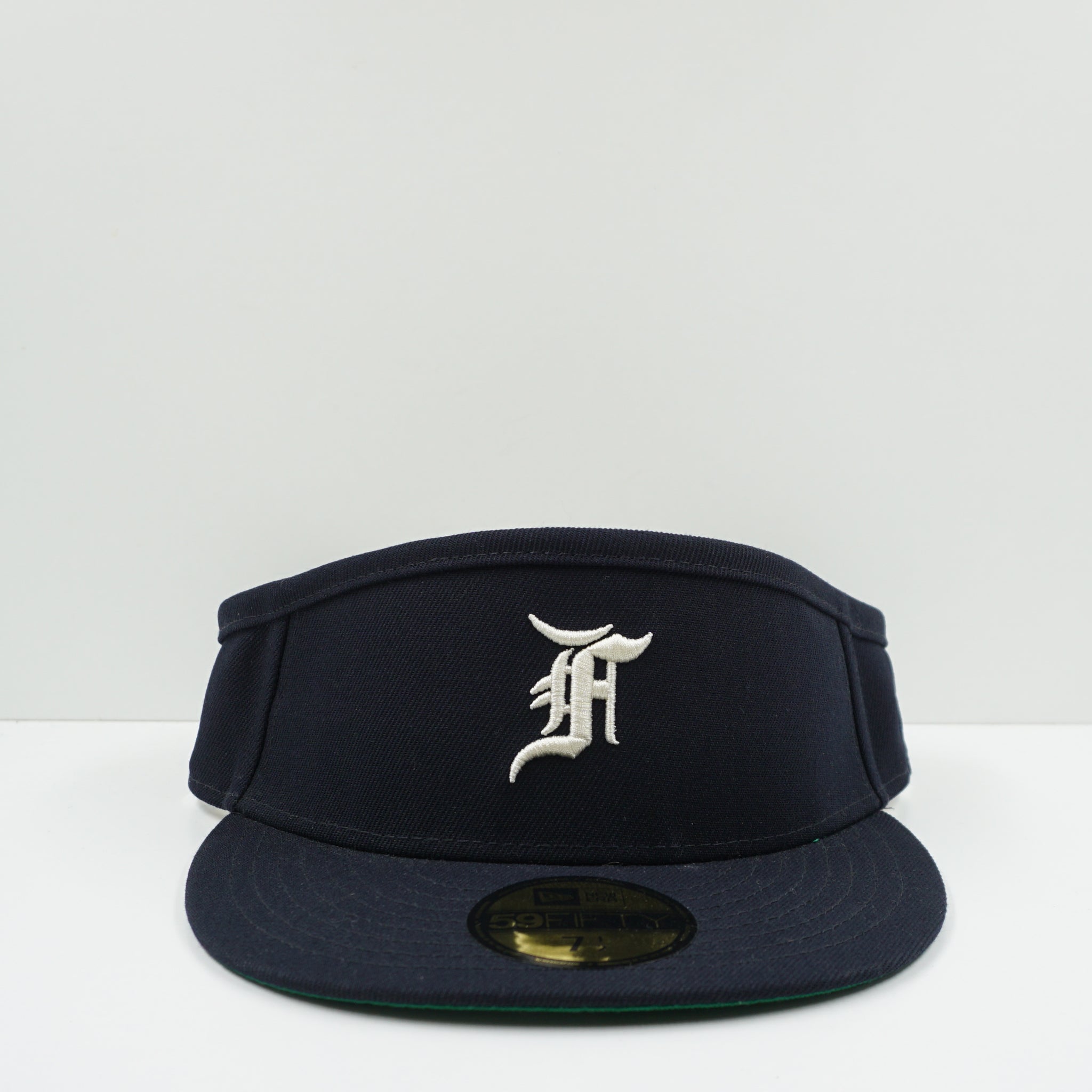 Fear of God ESSENTIALS x Detroit Tigers Navy 59FIFTY Visor Cap