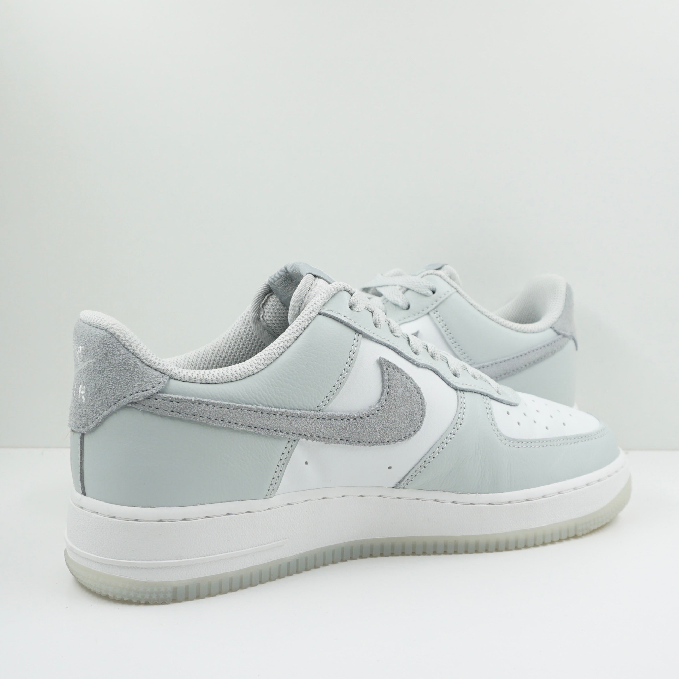 Nike Air Force 1 '07 Light Silver Pumice