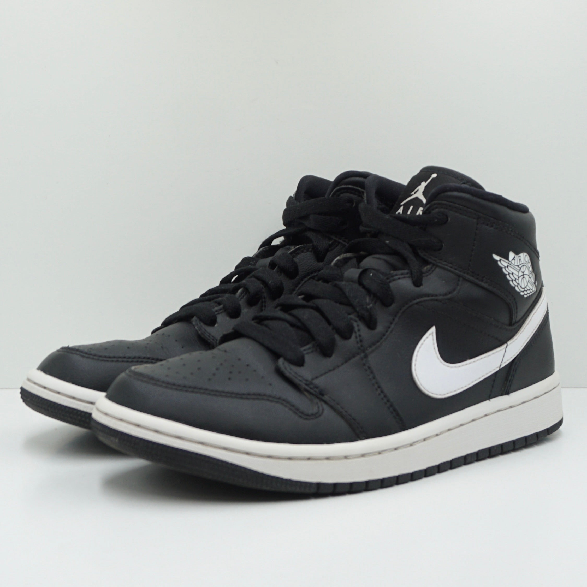 Jordan 1 Mid Black White (W)