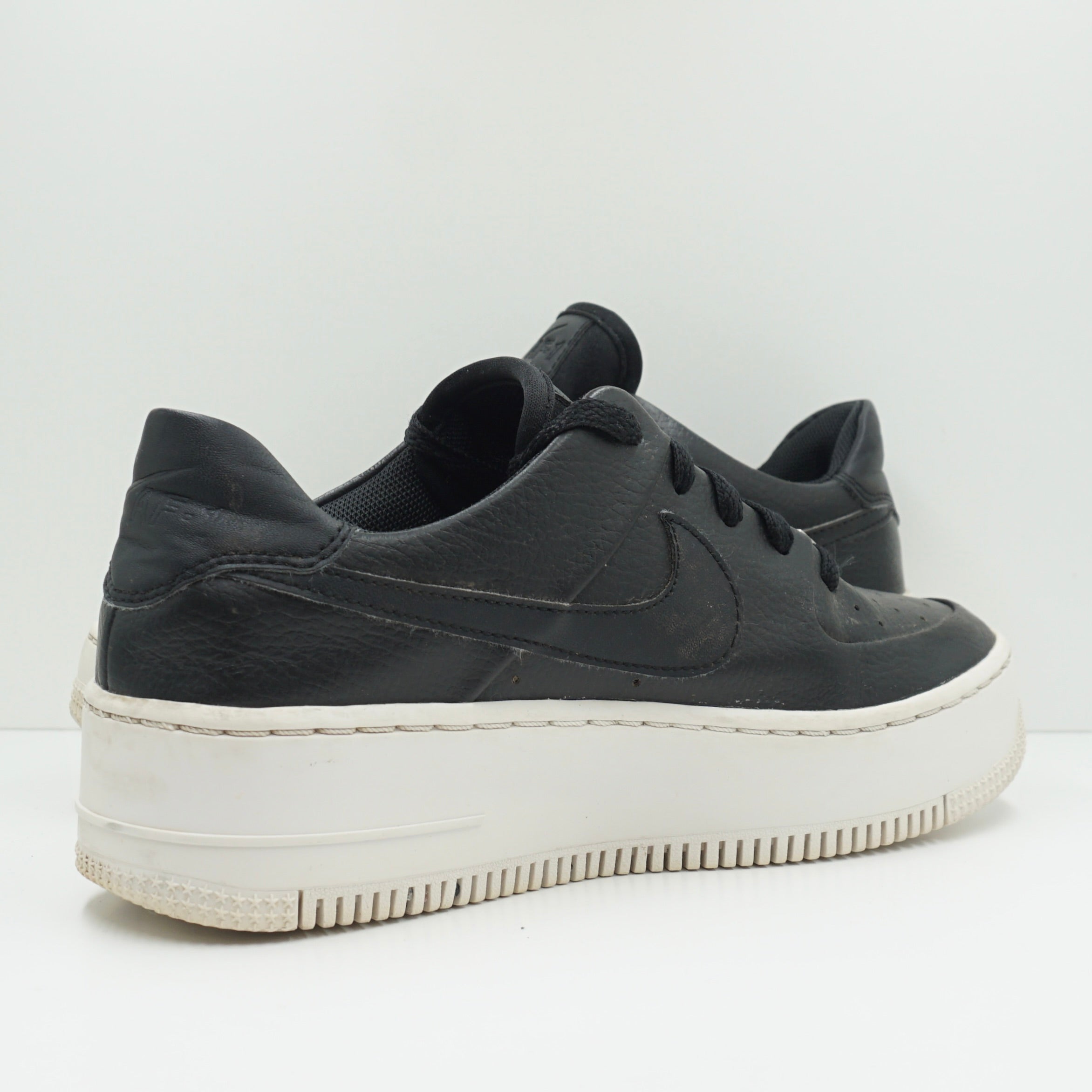 Nike Air Force 1 Sage Low Black White (W)