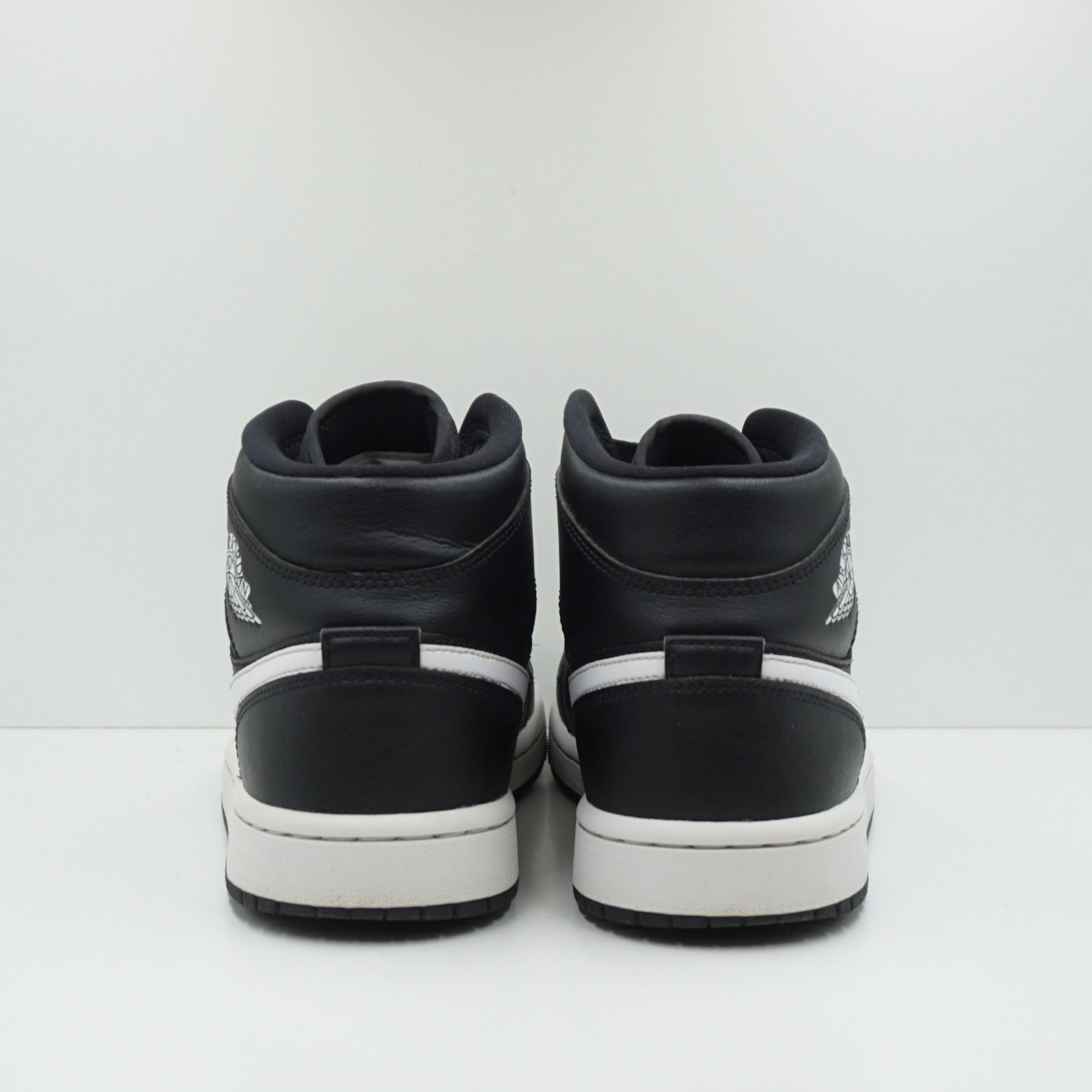 Jordan 1 Mid Black White (W)