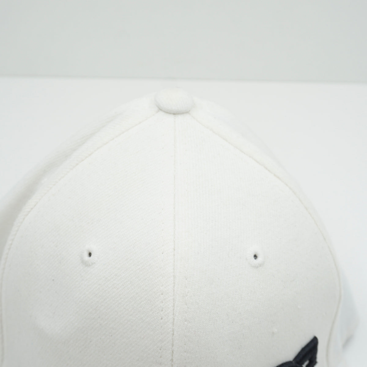DC Shoes White Fitted Flexifit Cap