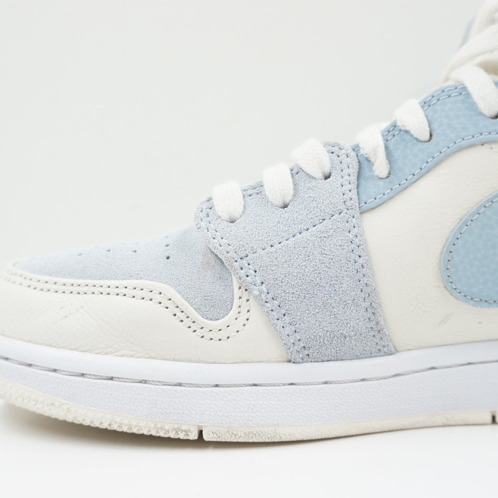 Jordan 1 Mid Mixed Textures Blue