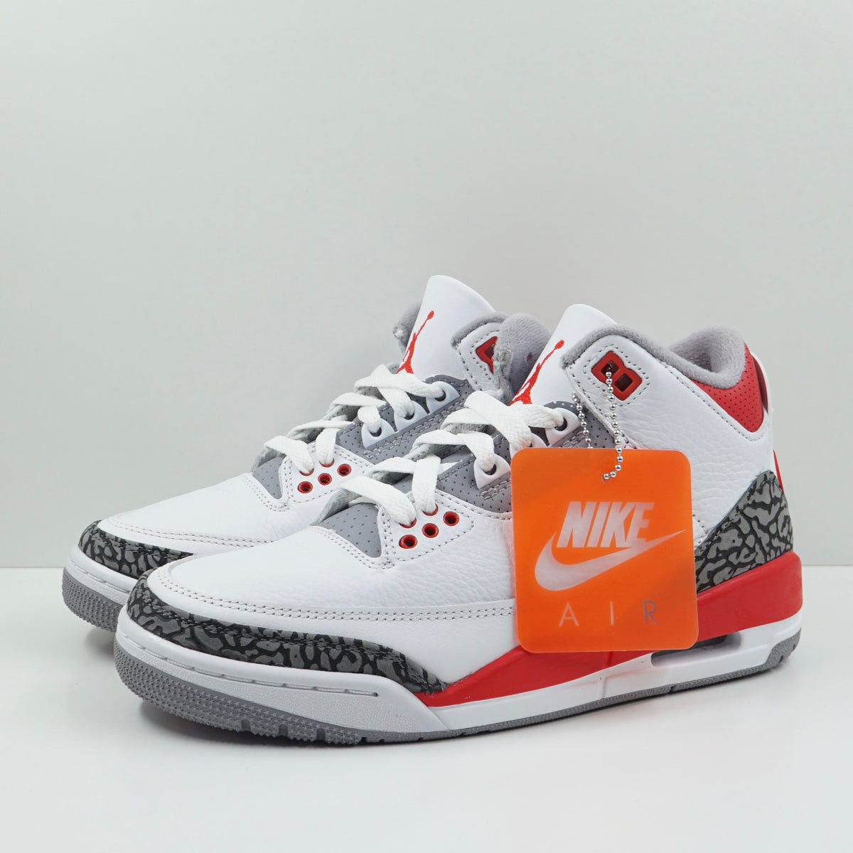 Jordan 3 Retro Fire Red (2022)