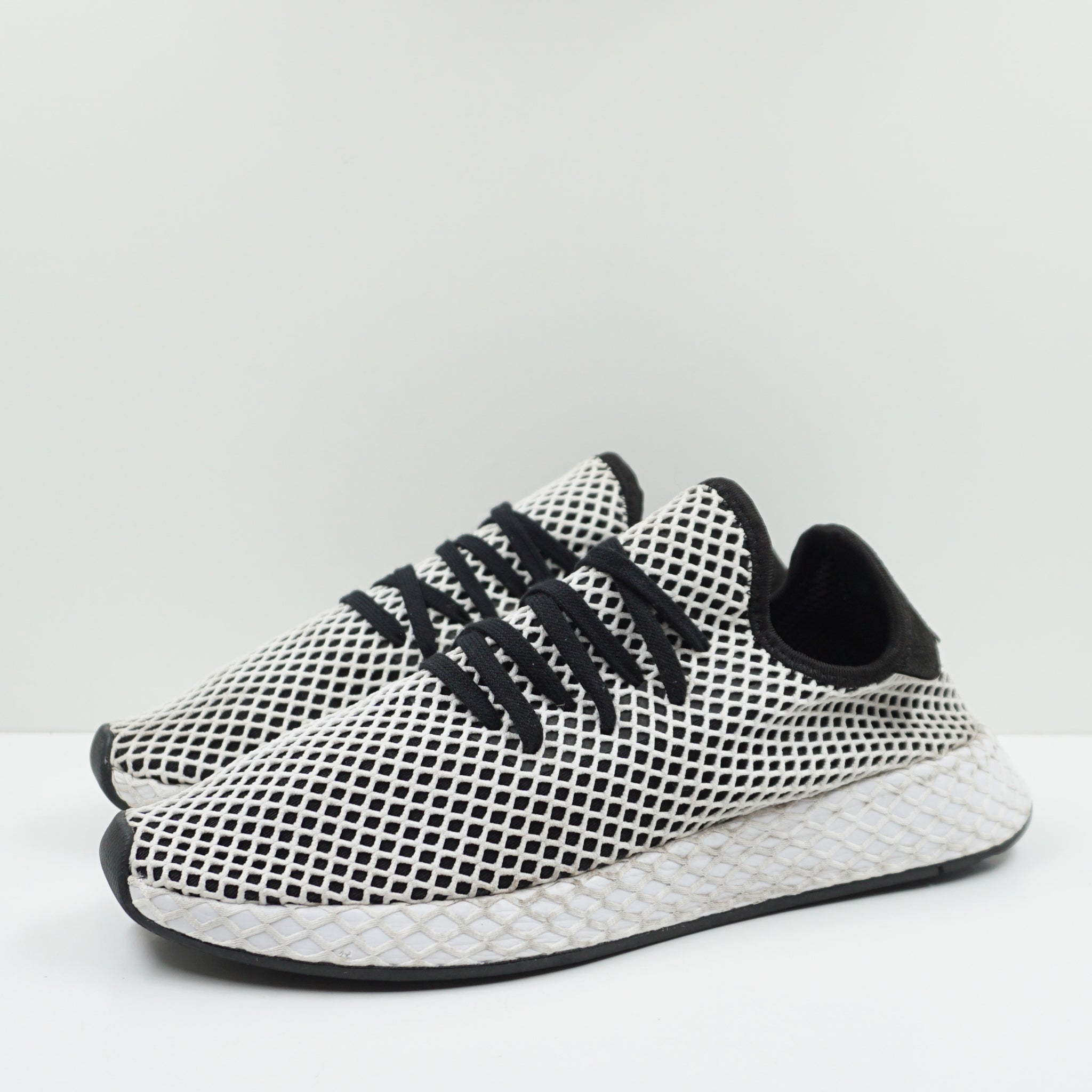 Adidas Deerupt Black White