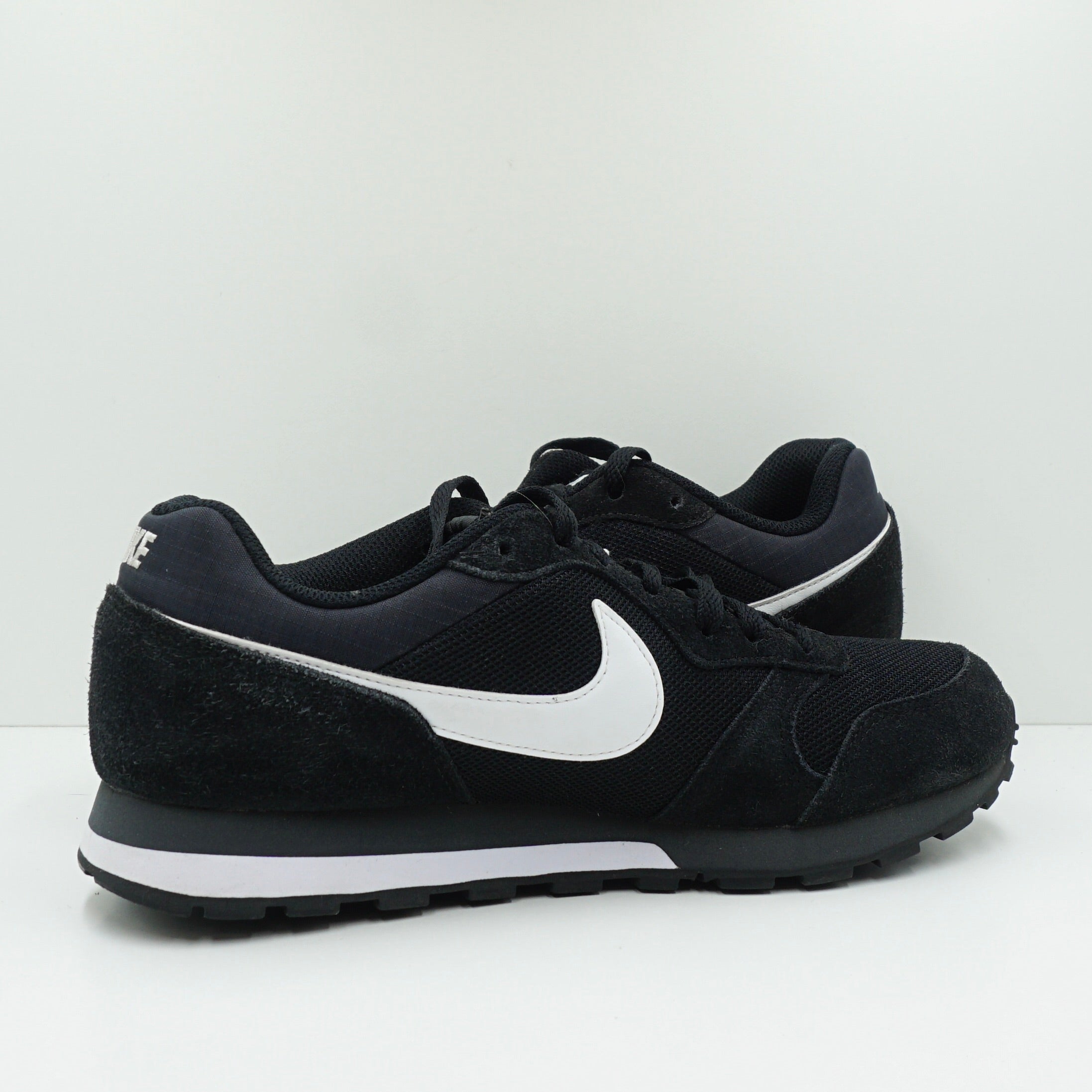 Nike MD Runner 2 Black White