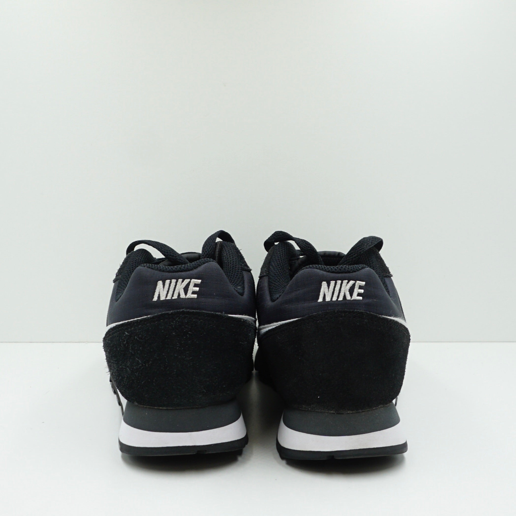 Nike MD Runner 2 Black White