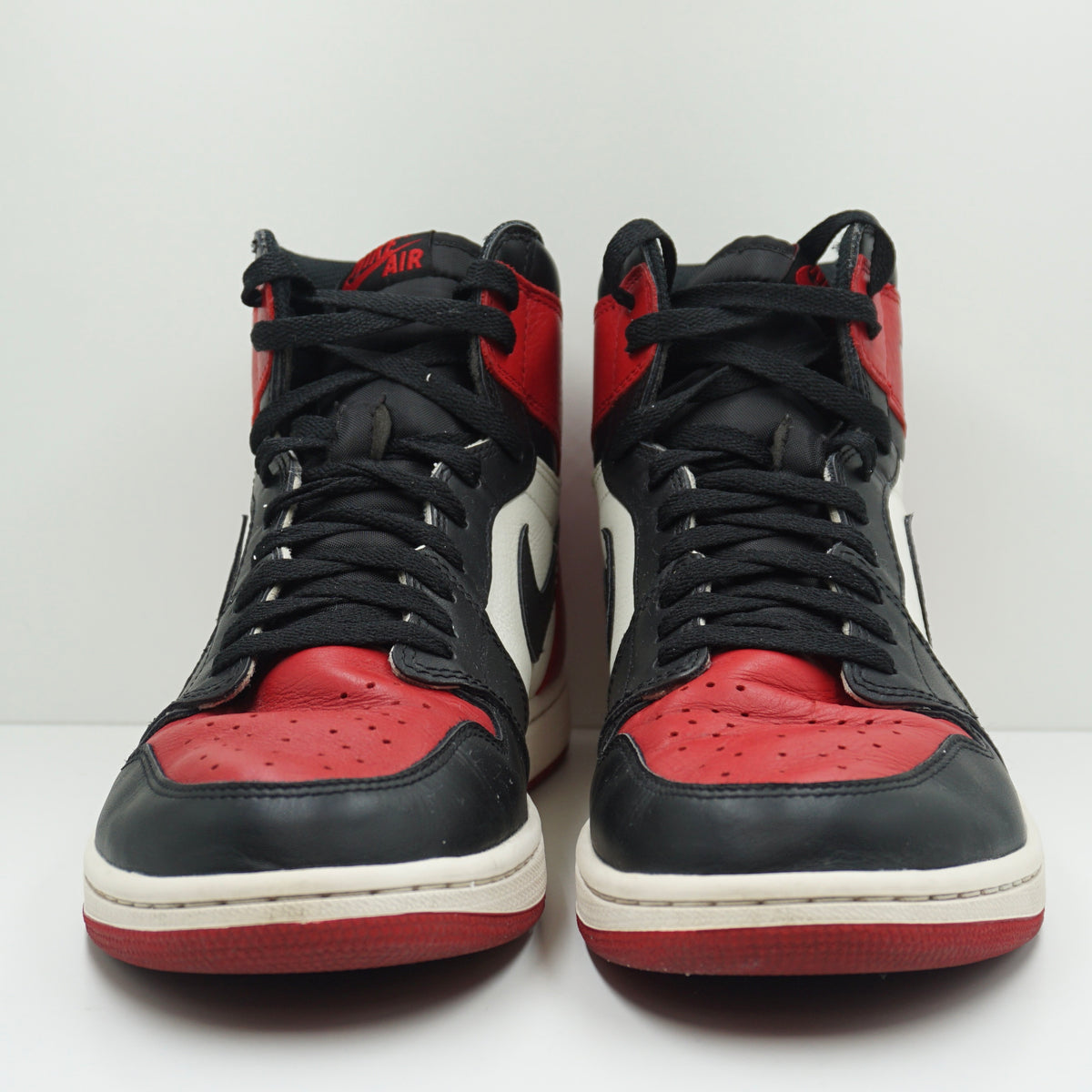 Jordan 1 Retro High Bred Toe
