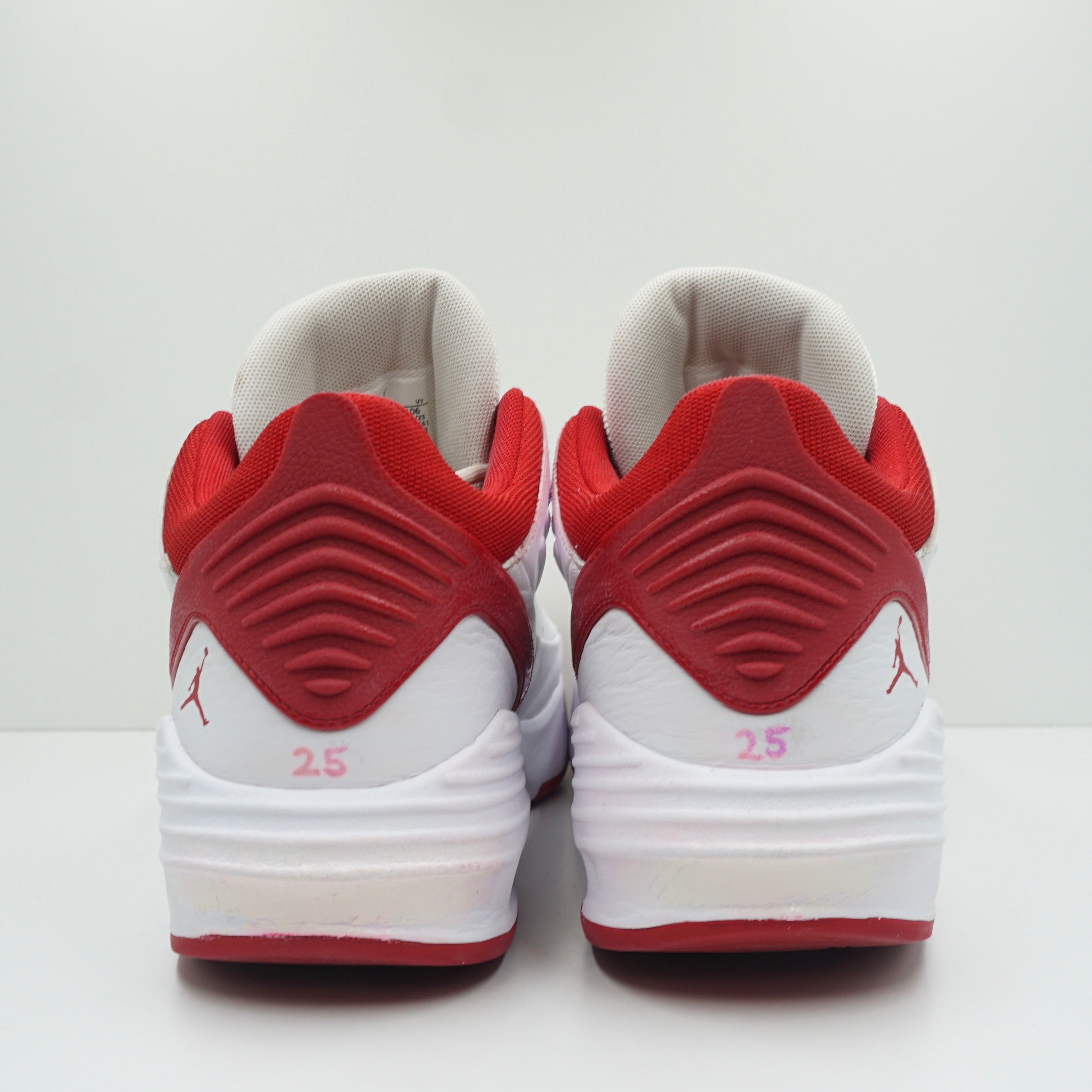 Jordan Max Aura 5 White Gym Red