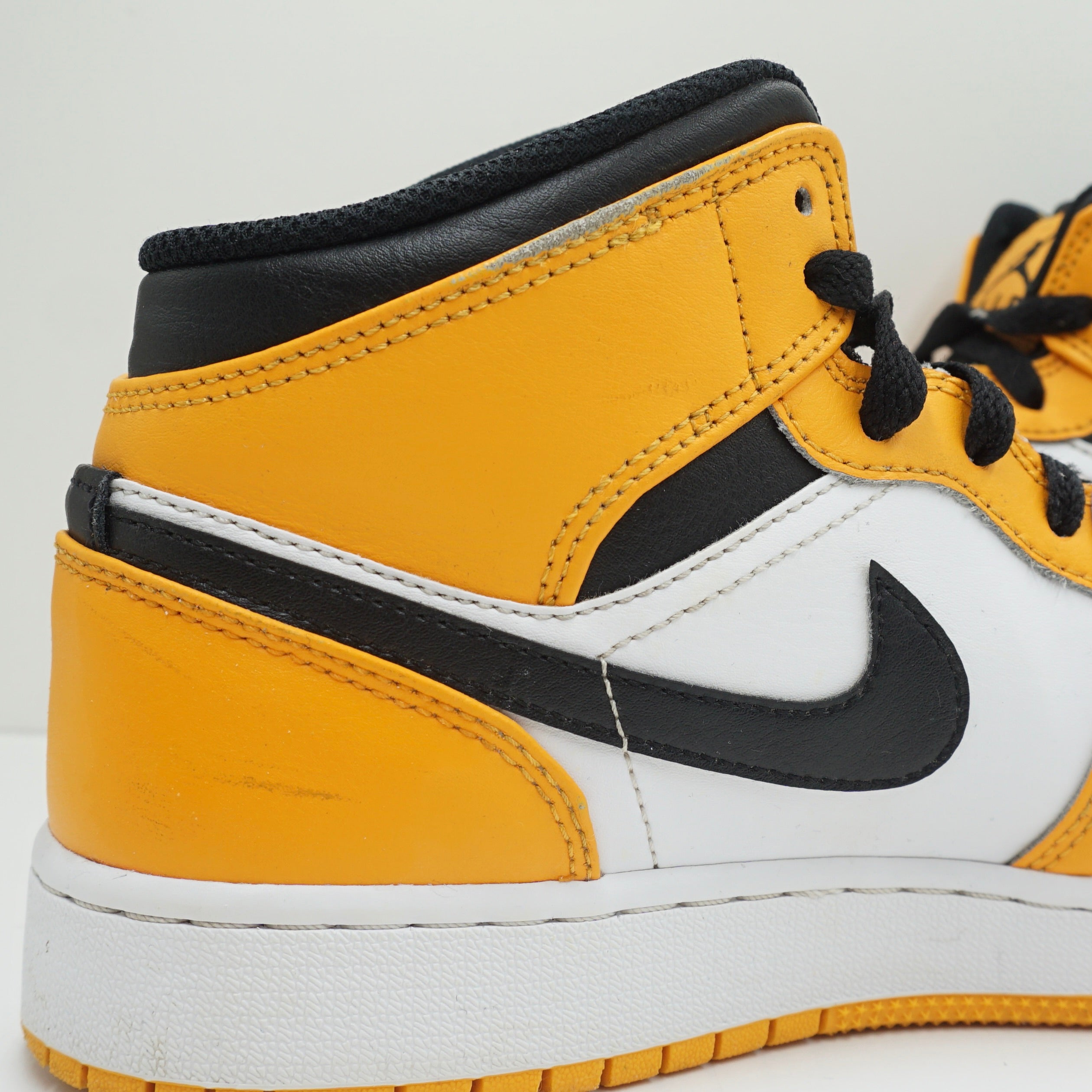 Jordan 1 Mid Taxi (GS)