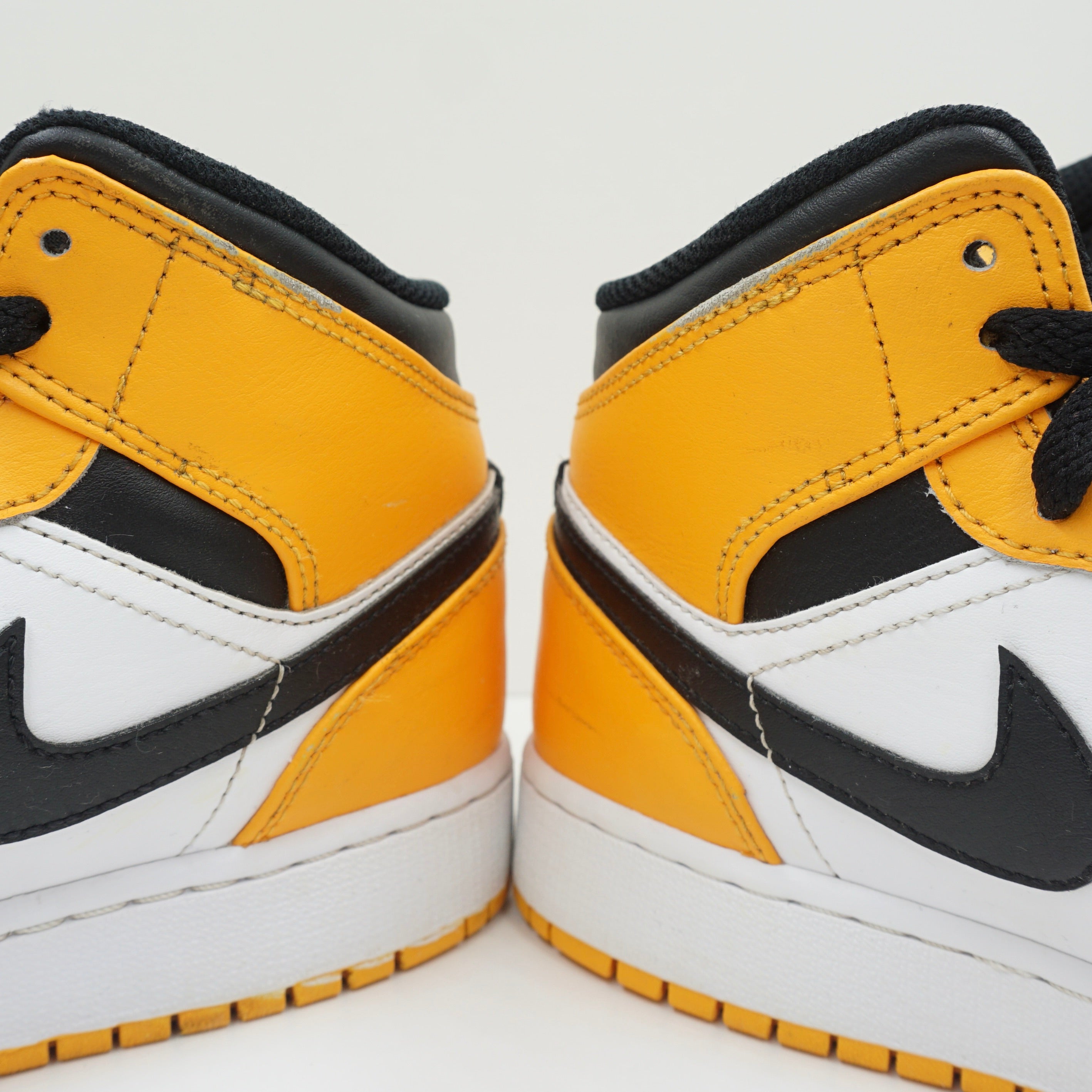 Jordan 1 Mid Taxi (GS)