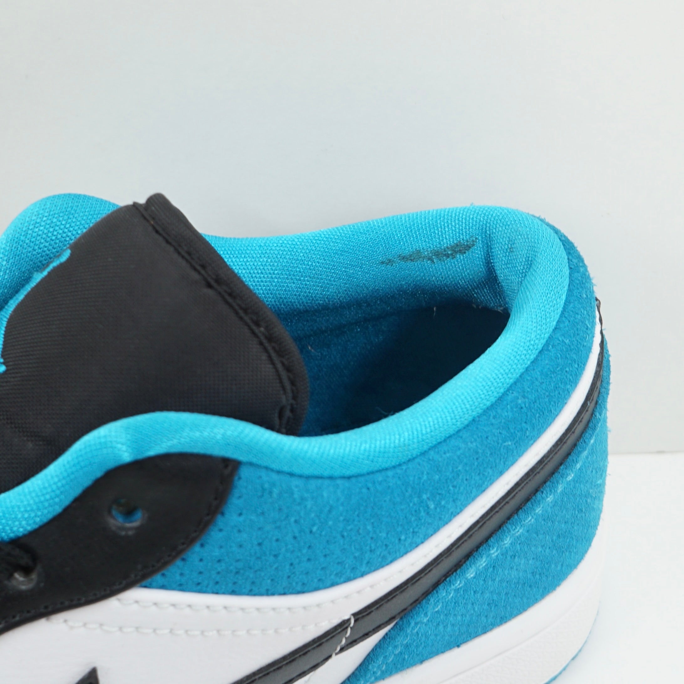 Jordan 1 Low Laser Blue