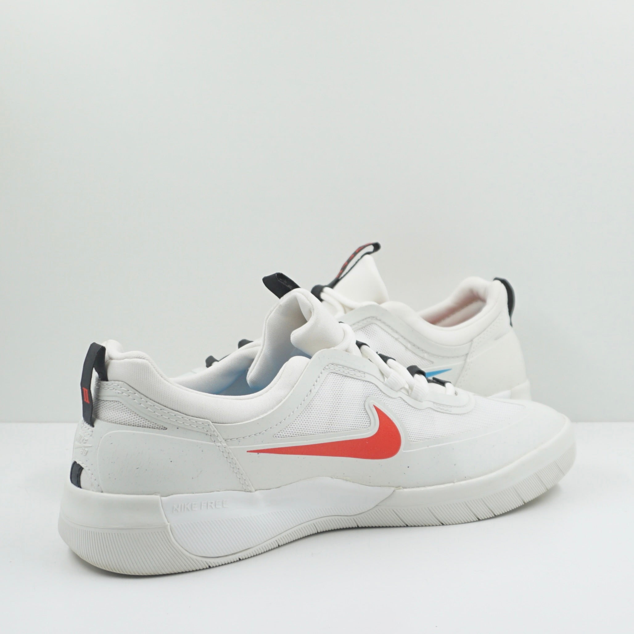 Nike SB Nyjah Free 2 Summit White Chile Red